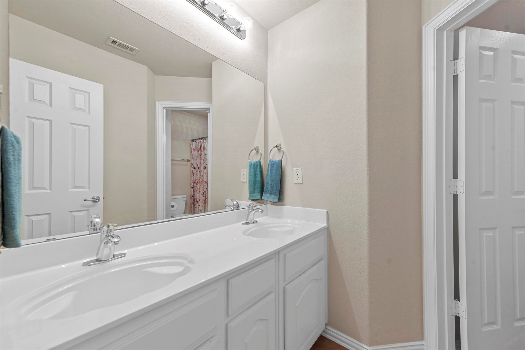 2601 Hardwood Trail