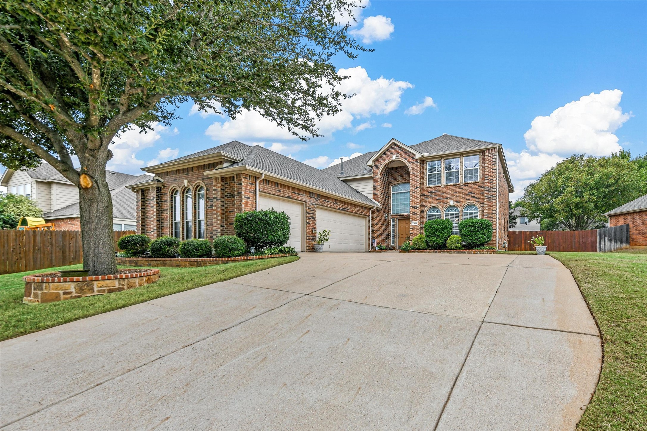 2601 Hardwood Trail