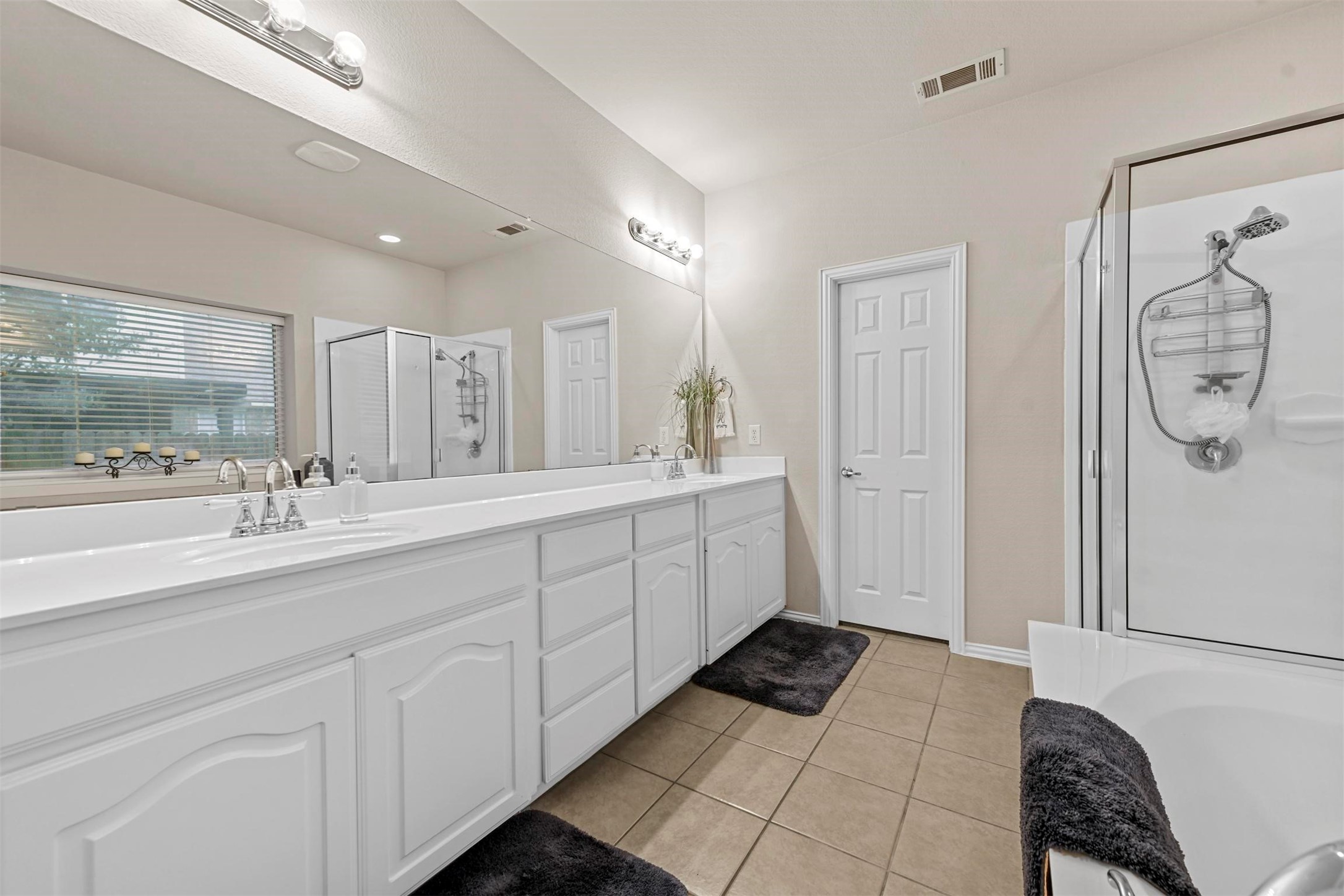 2601 Hardwood Trail