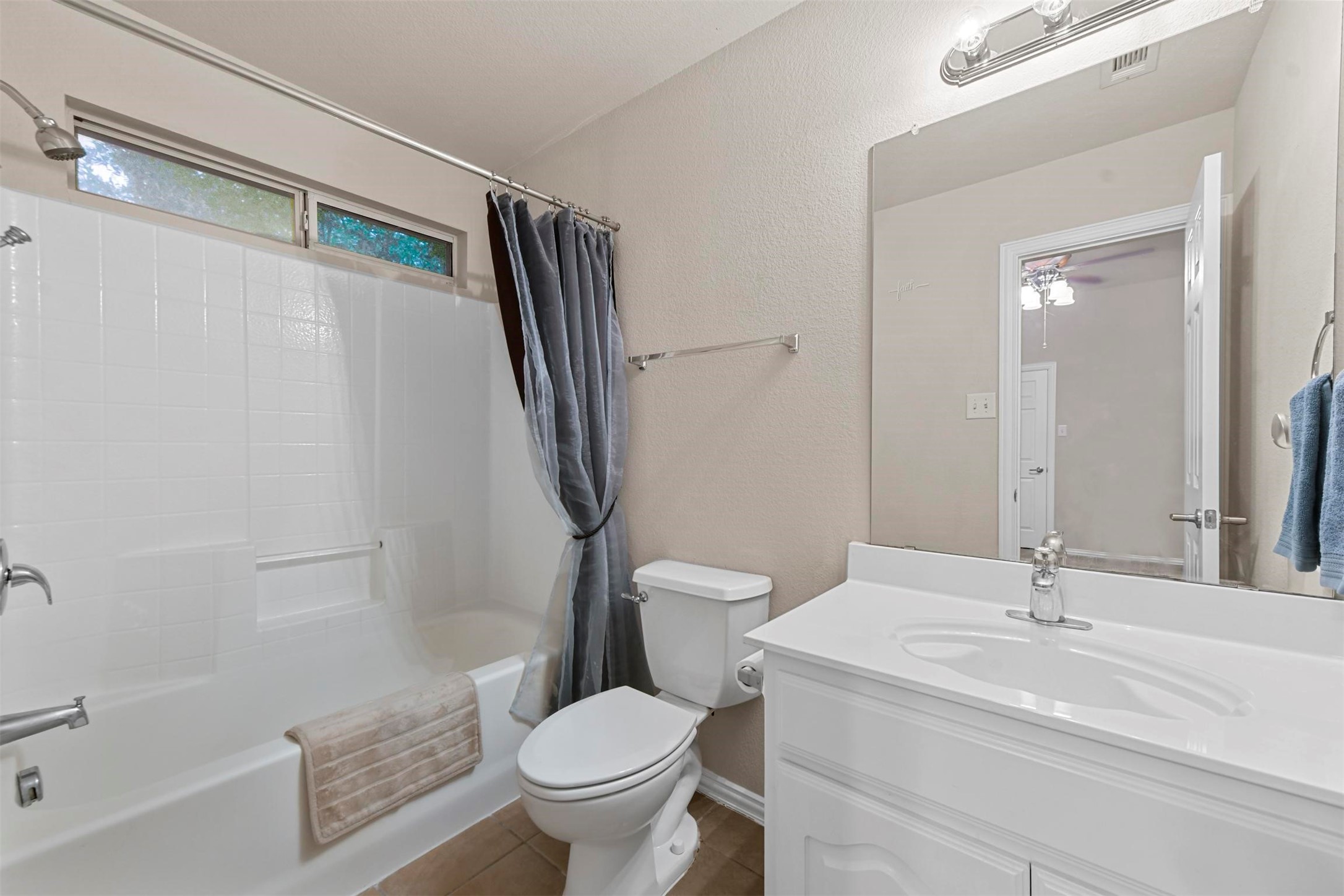 2601 Hardwood Trail