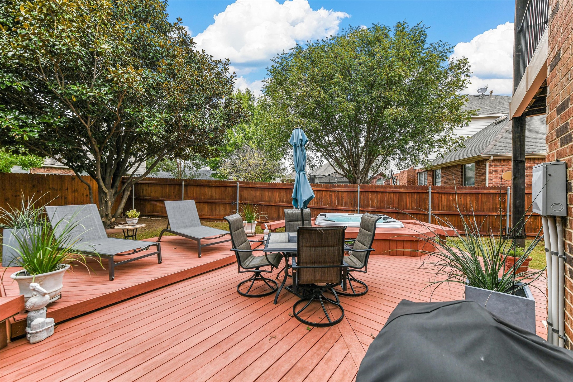 2601 Hardwood Trail