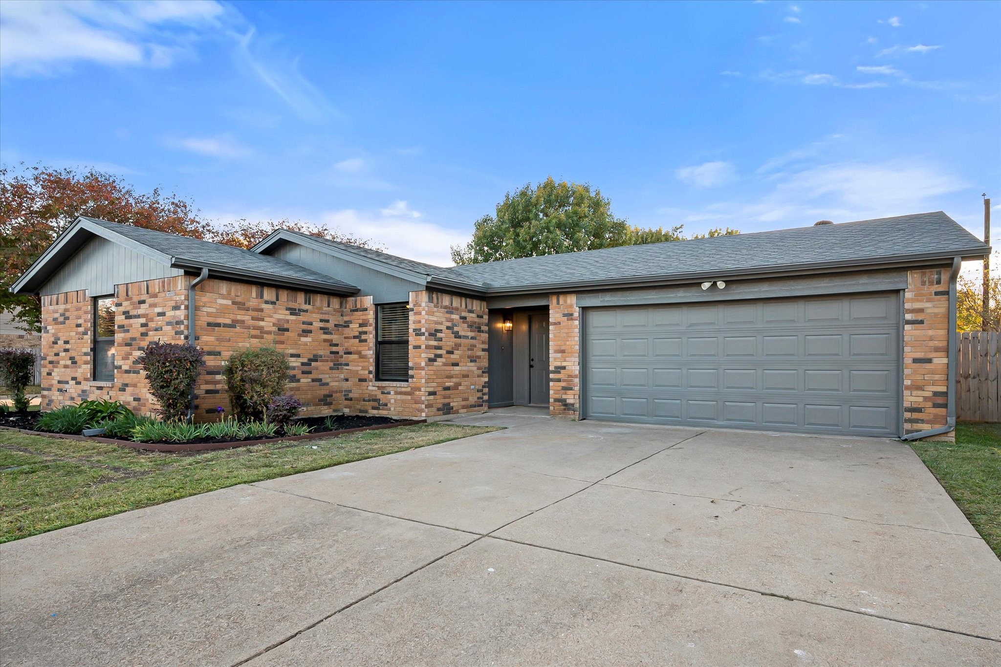 620 S Waxahachie Street