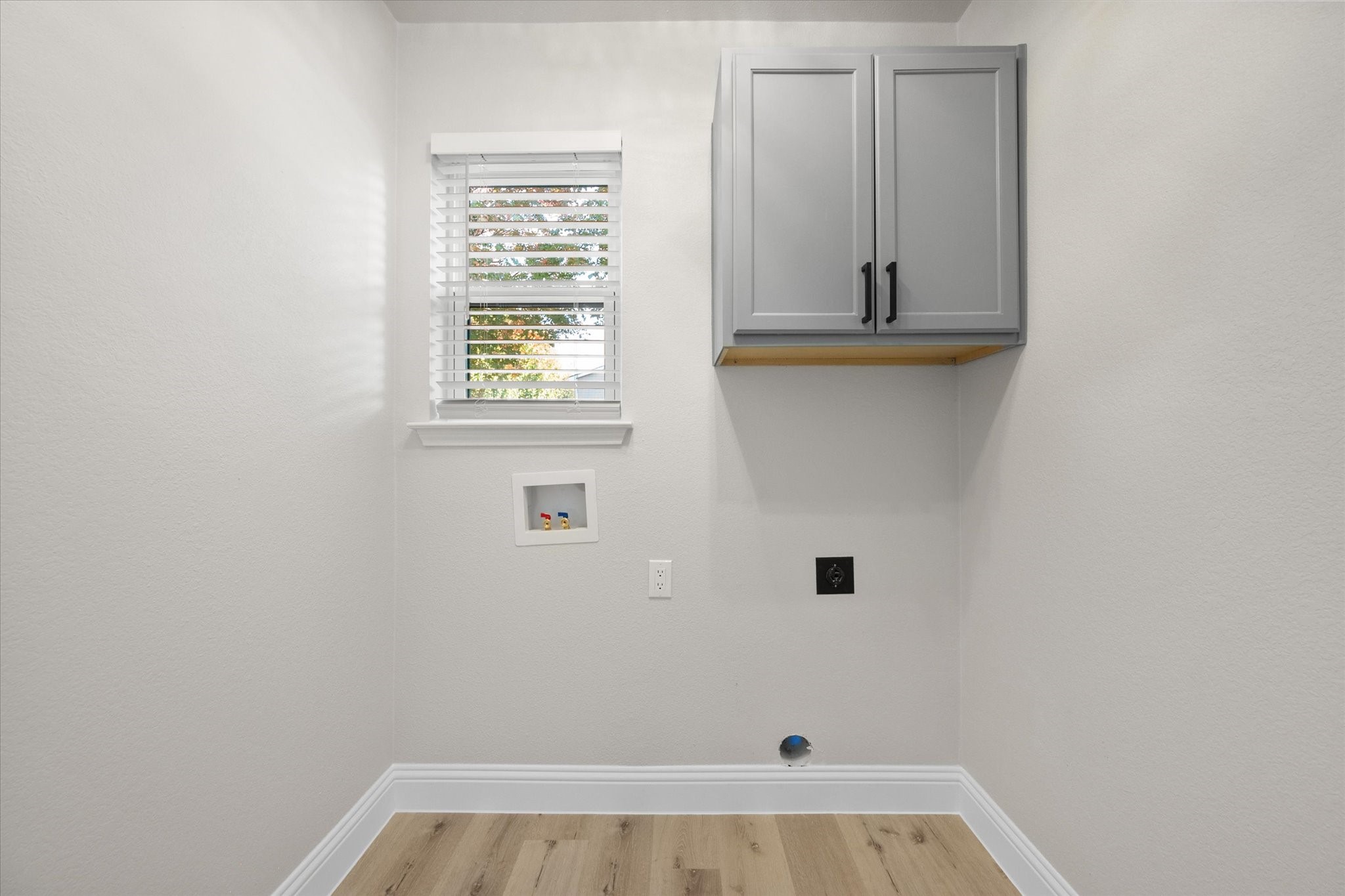 620 S Waxahachie Street