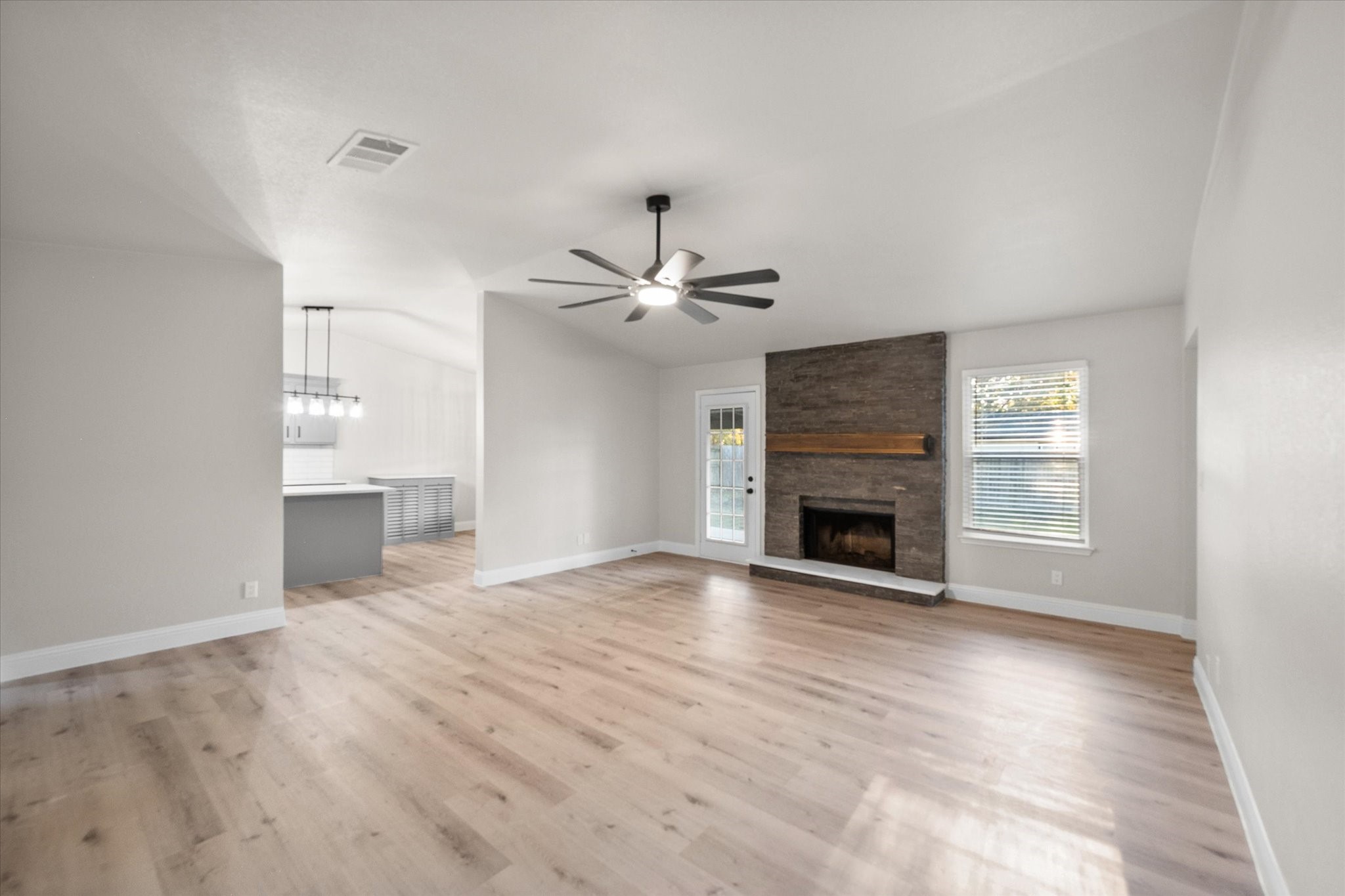 620 S Waxahachie Street