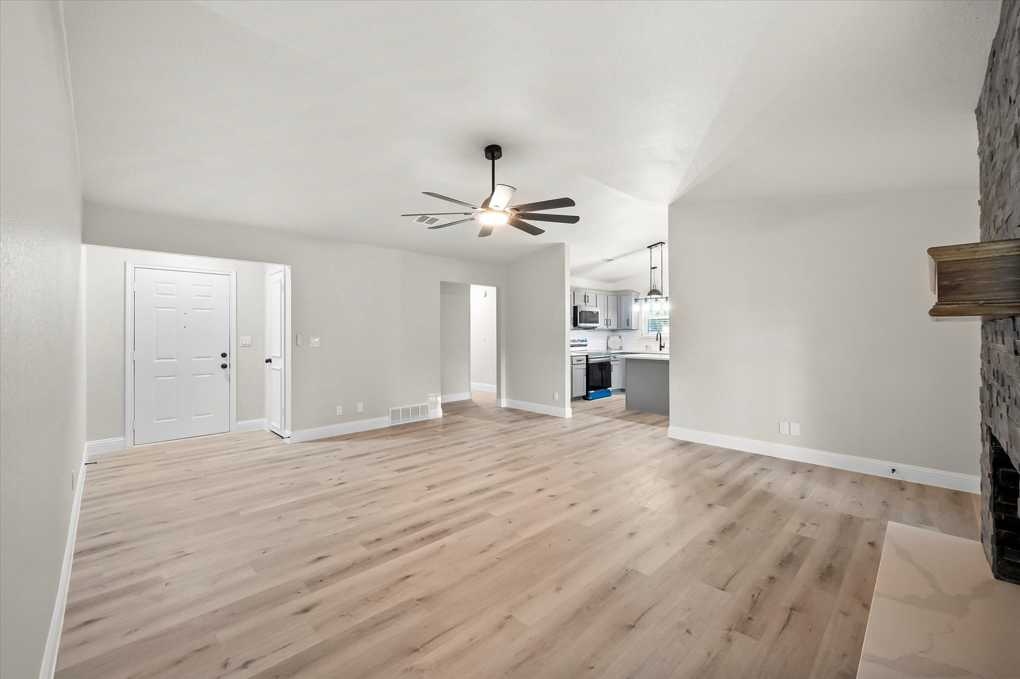 620 S Waxahachie Street