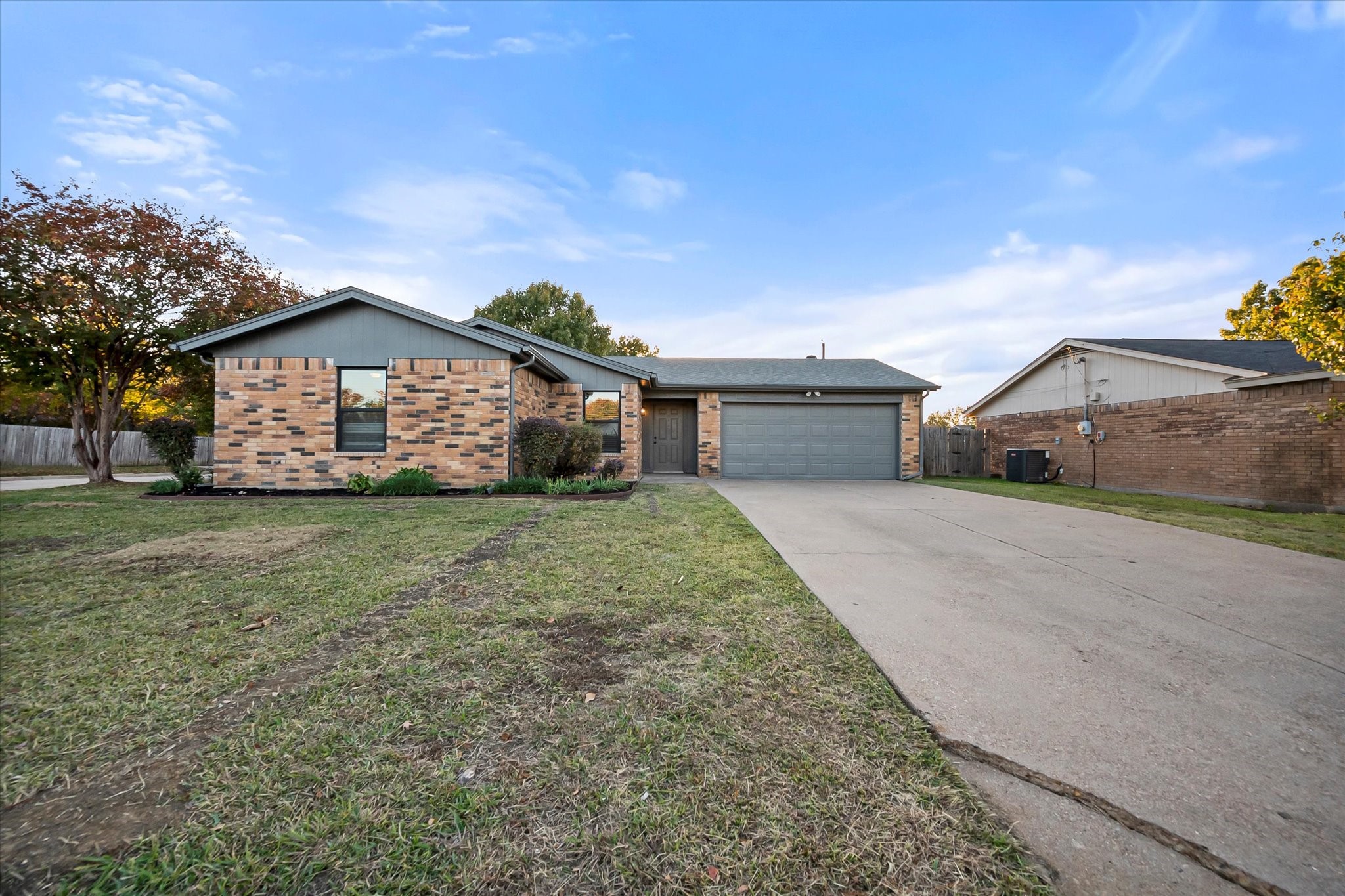 620 S Waxahachie Street