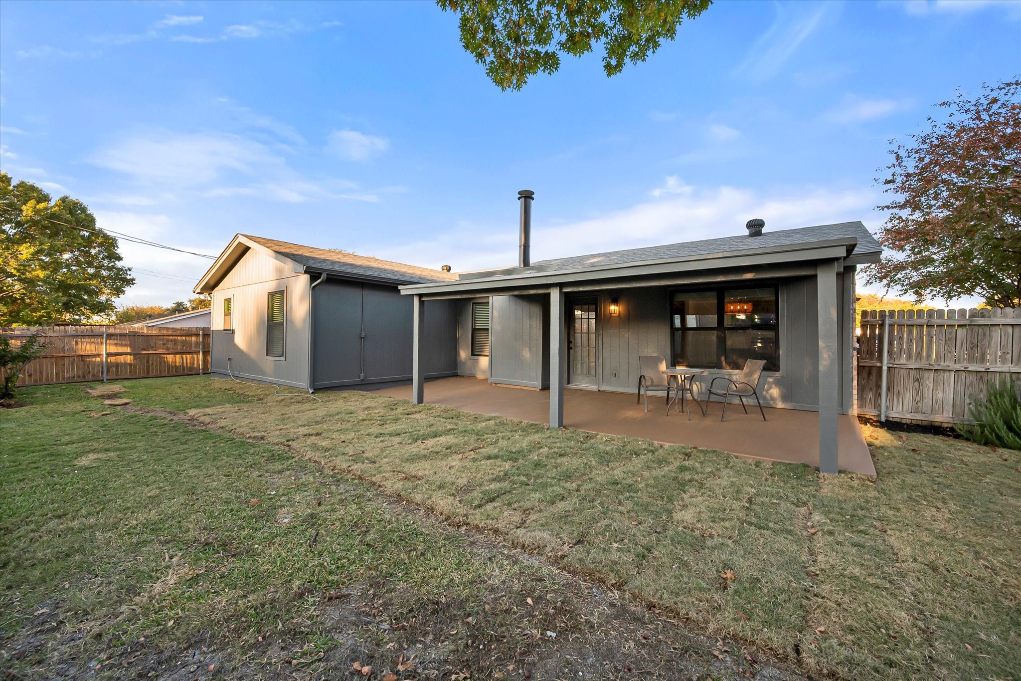 620 S Waxahachie Street