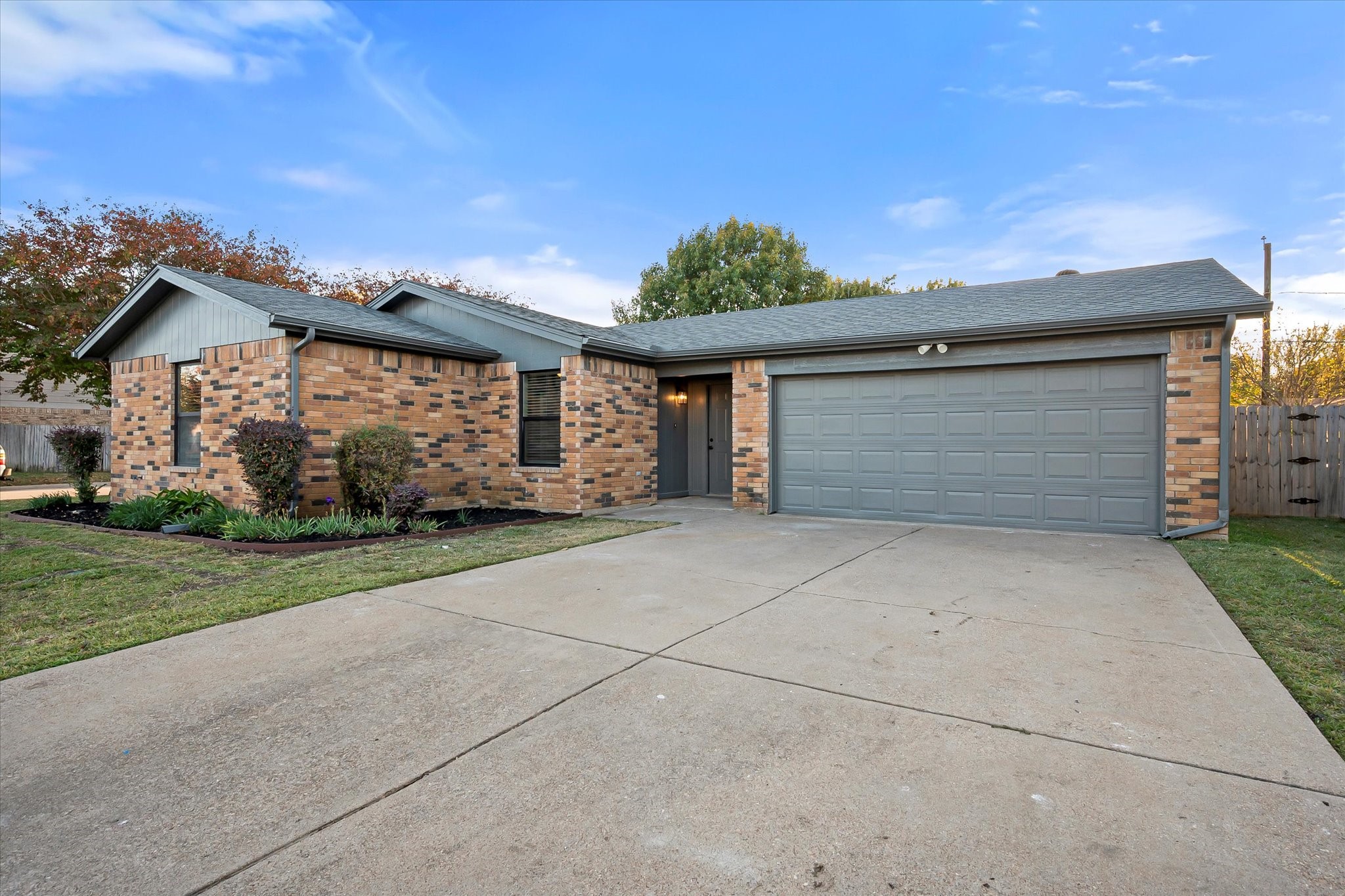 620 S Waxahachie Street