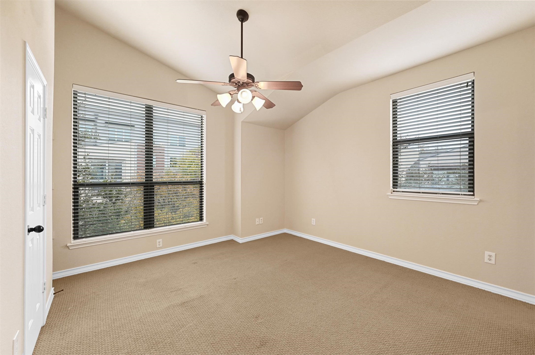 914 Glenn Crossett Street