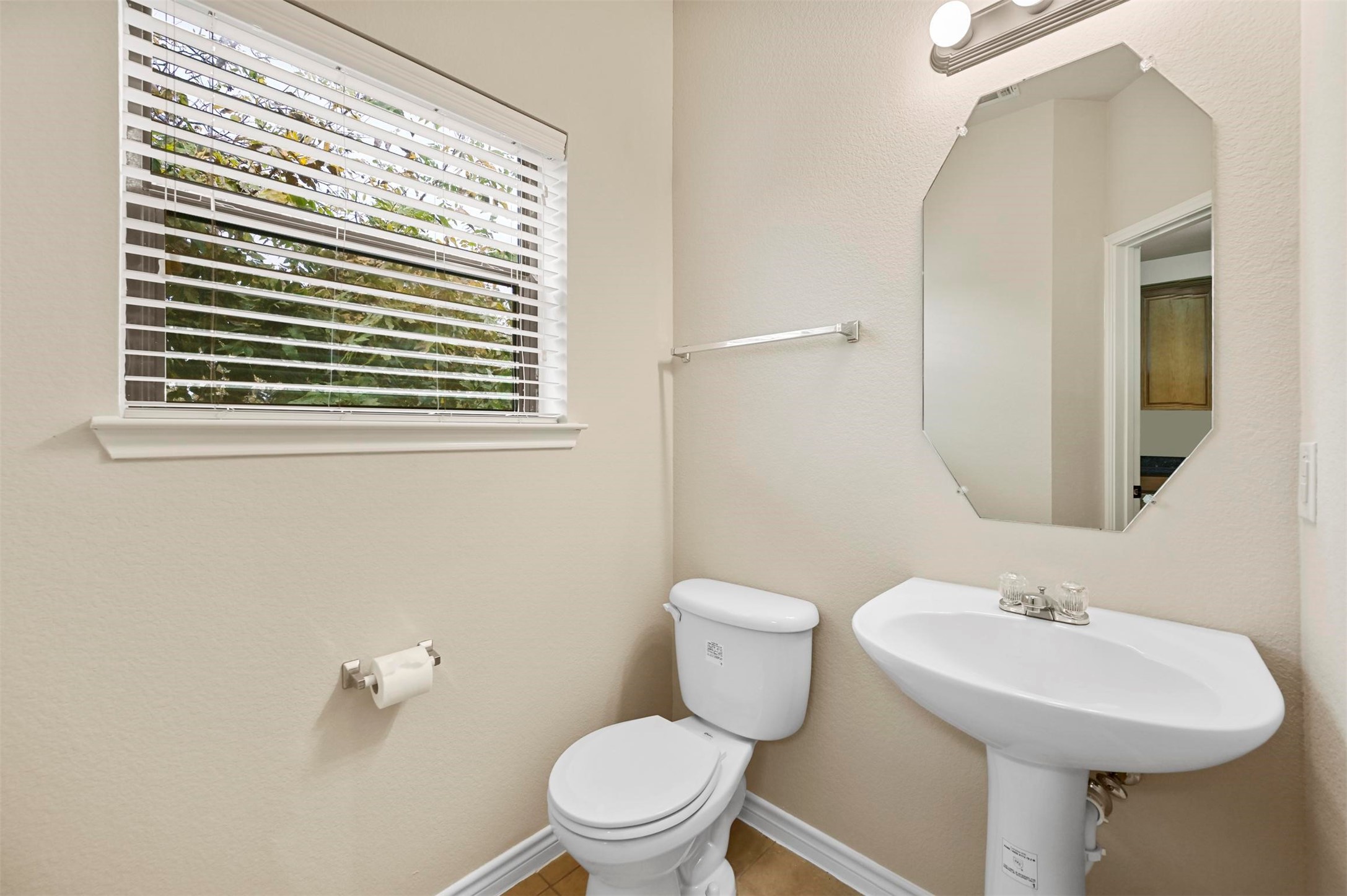 914 Glenn Crossett Street