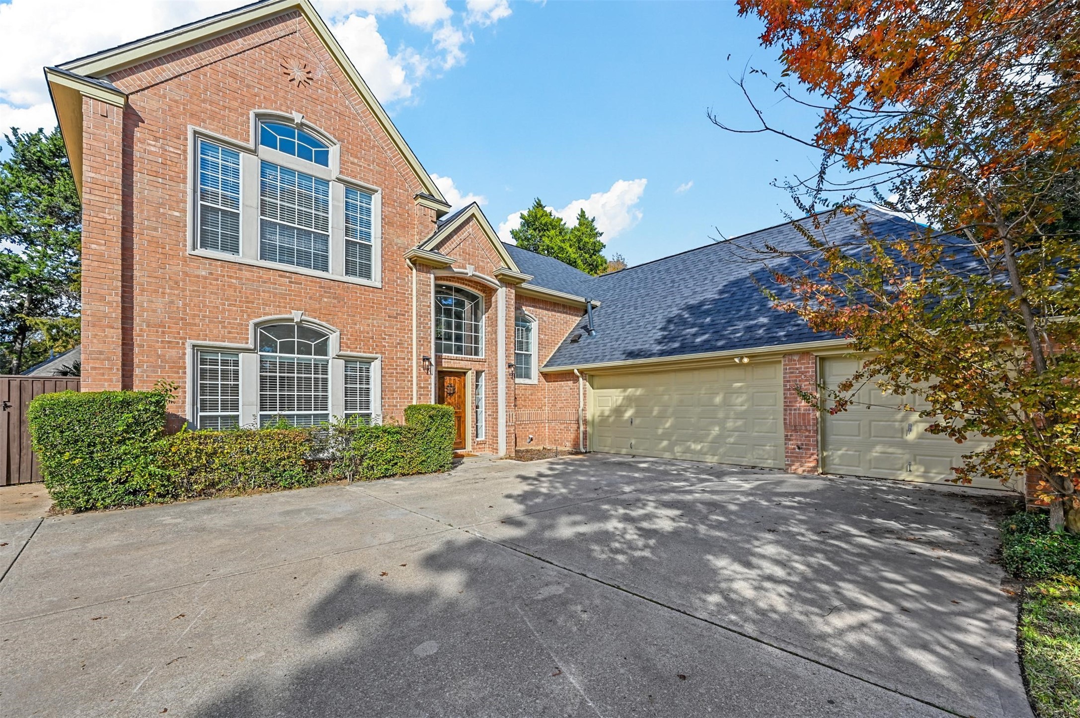 2 Treewood Court
