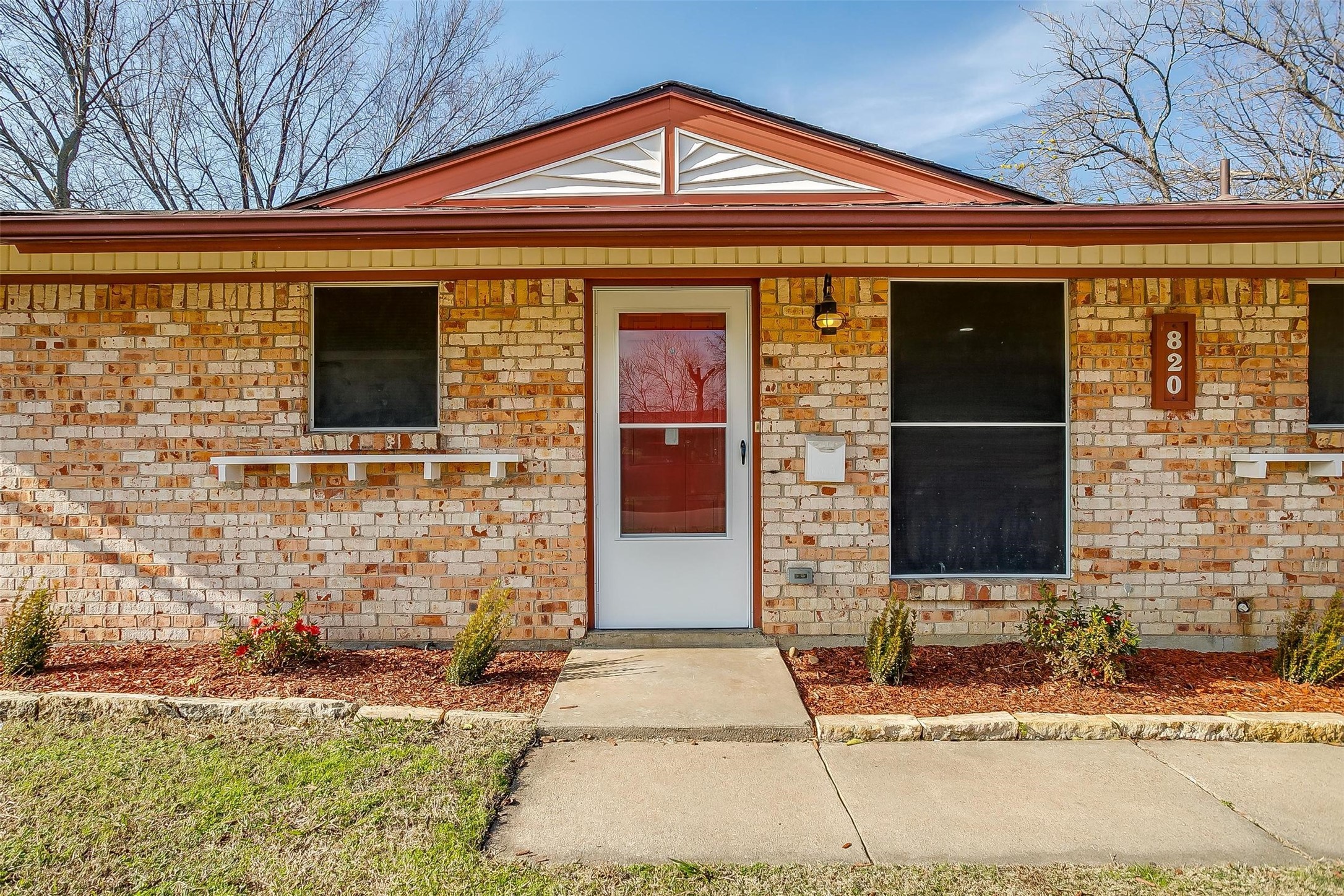 820 Sunnybrook Drive