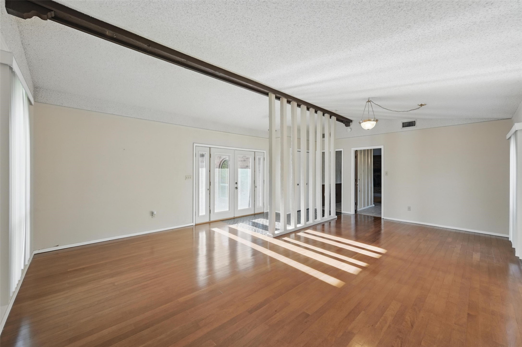 1106 Palm Street