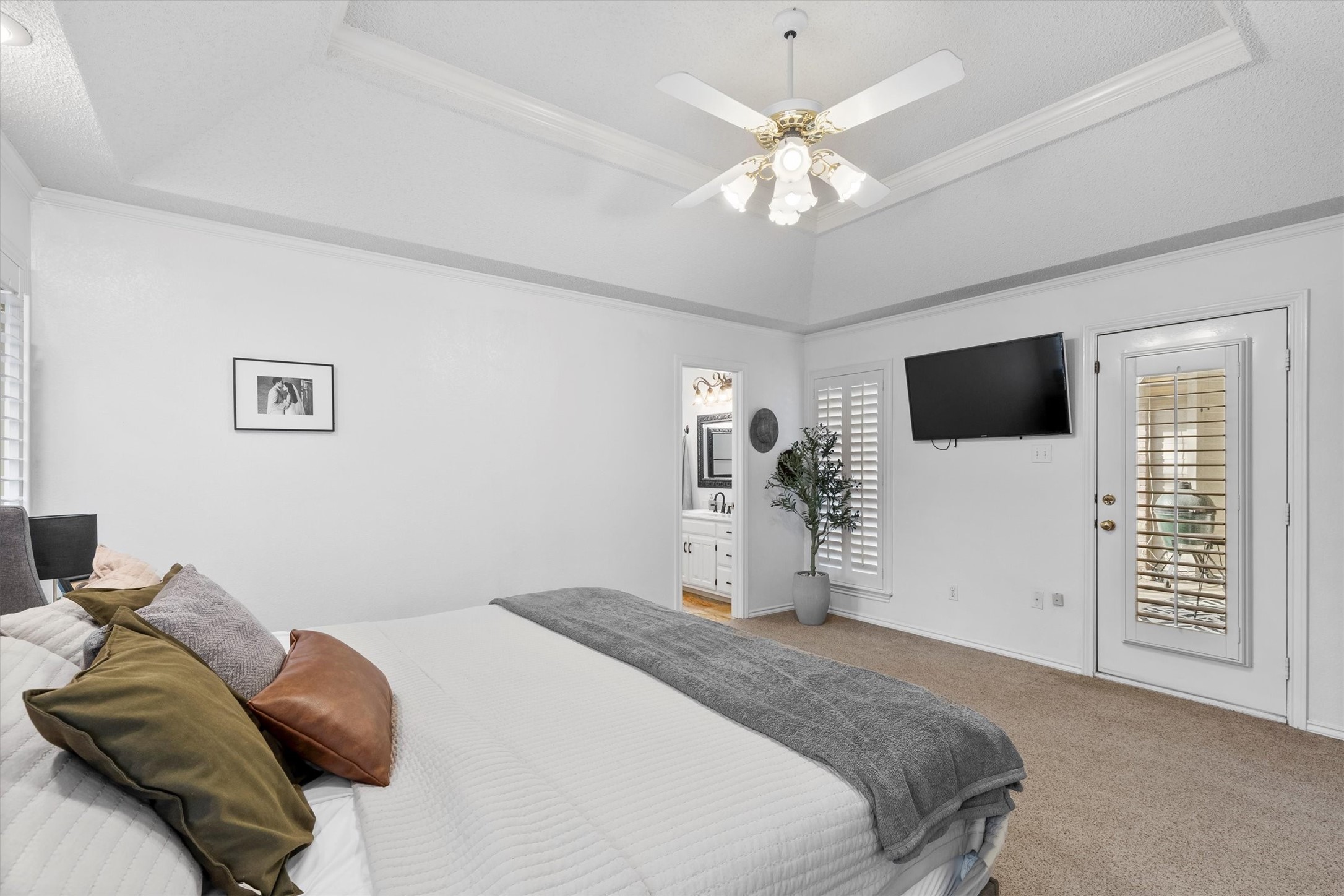 3204 Kenilworth Drive