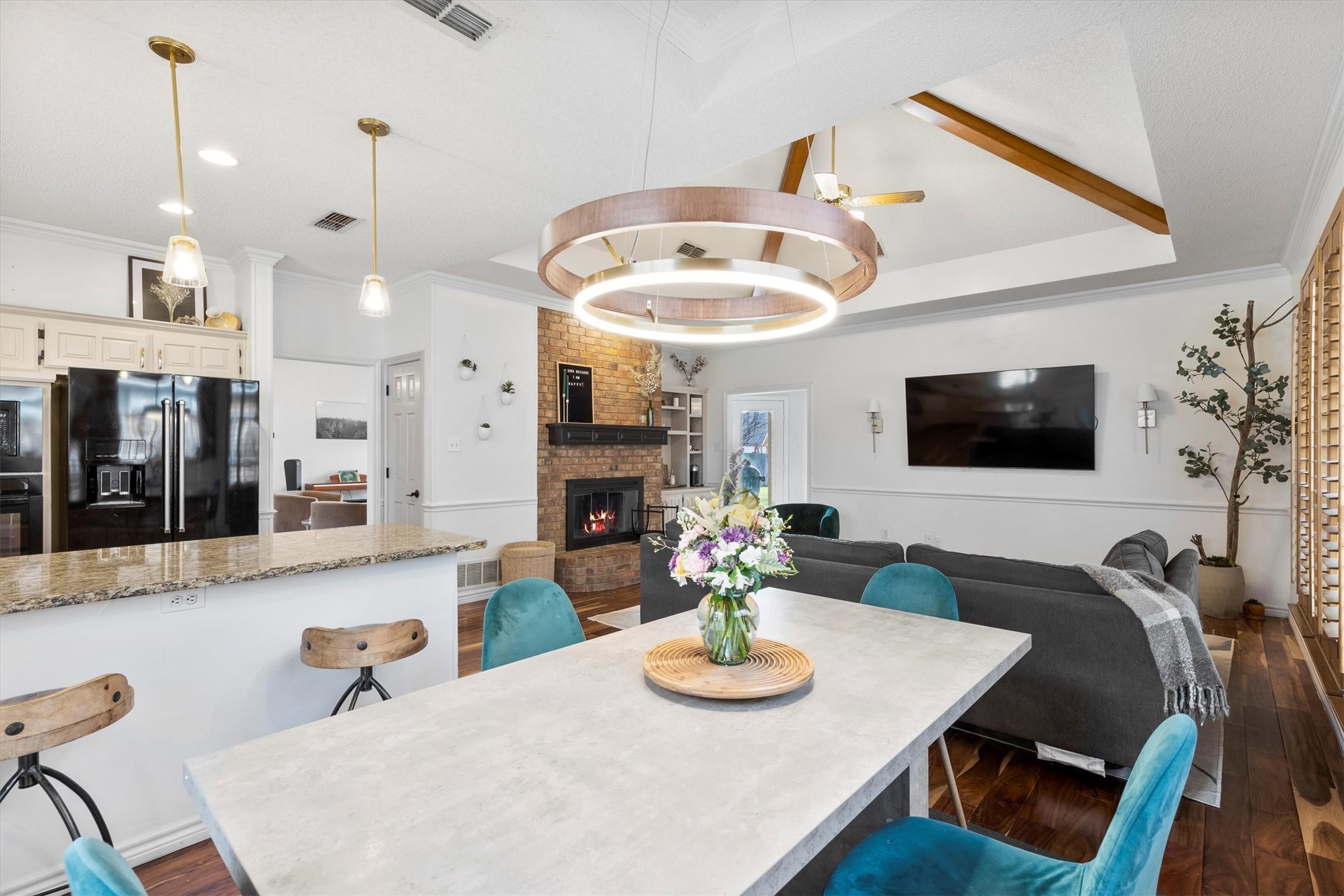 3204 Kenilworth Drive