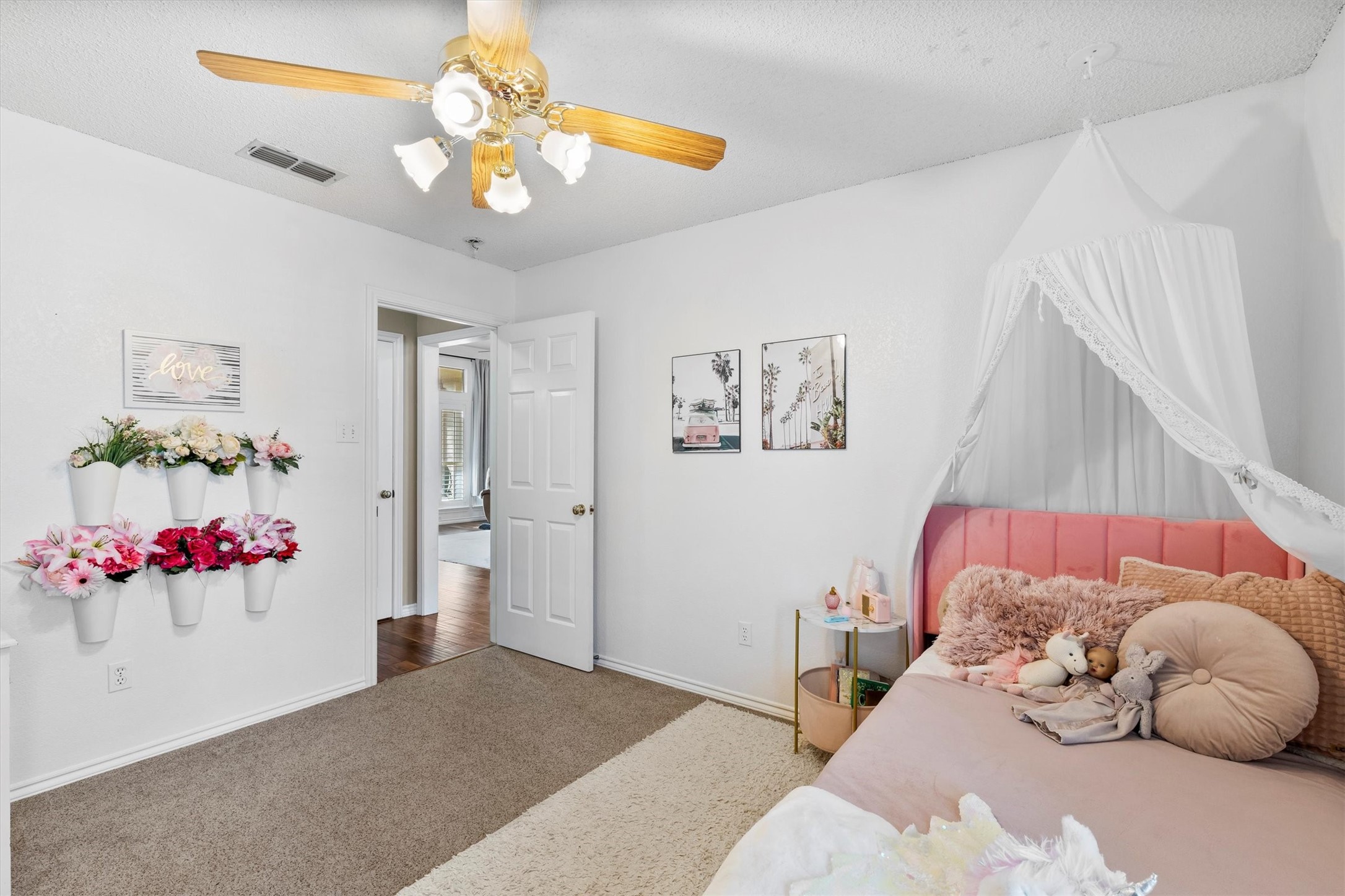 3204 Kenilworth Drive