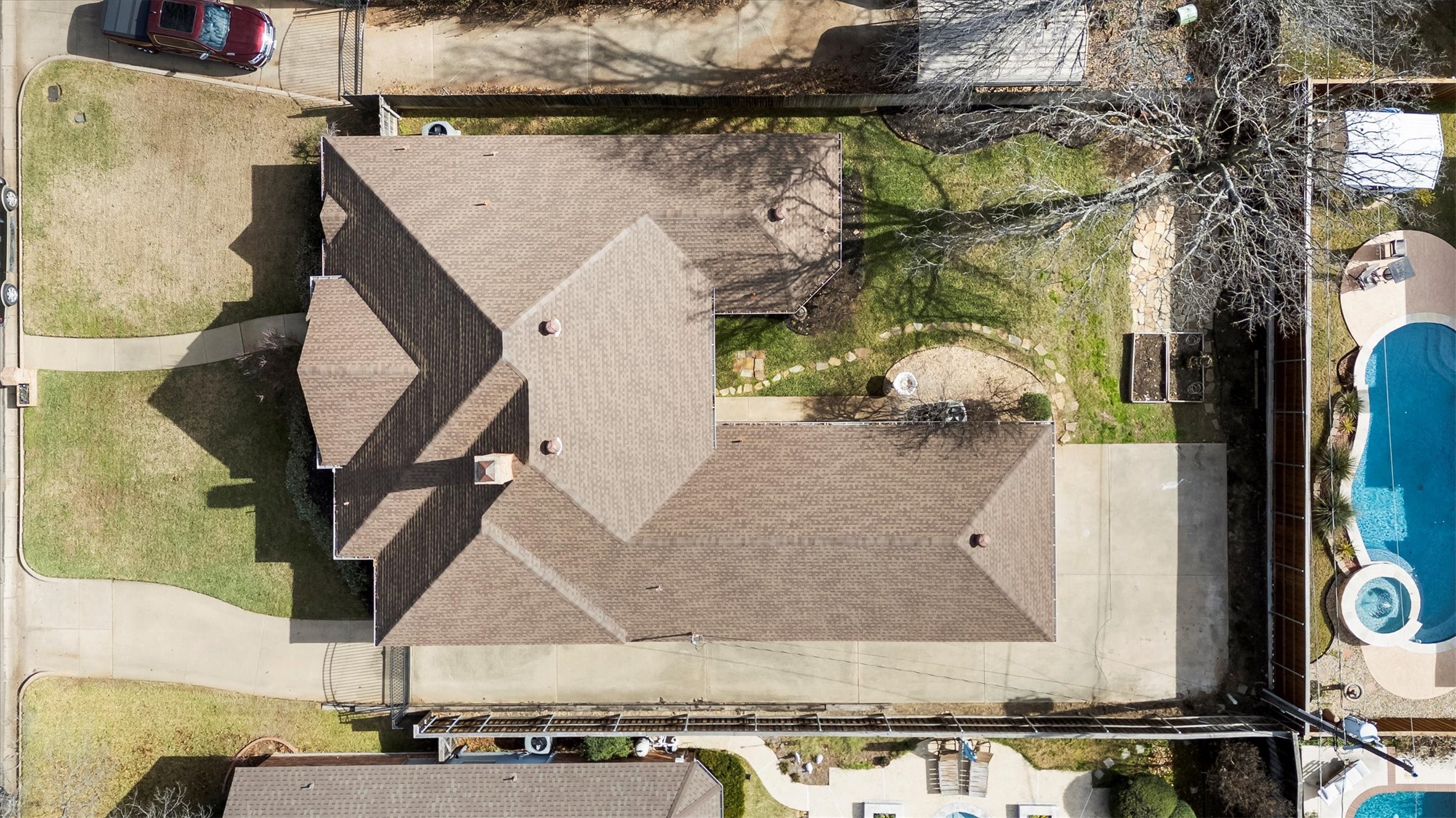 3204 Kenilworth Drive