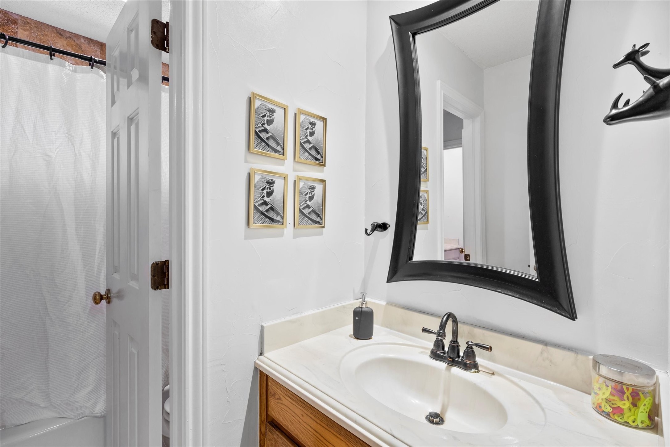 3204 Kenilworth Drive