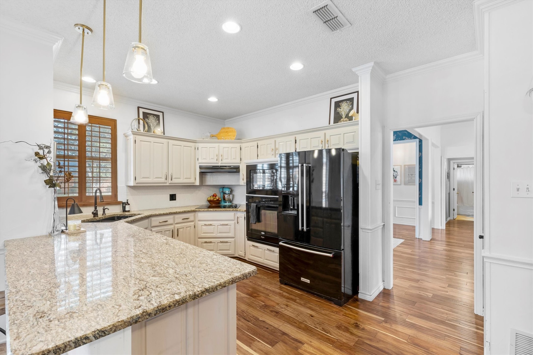 3204 Kenilworth Drive