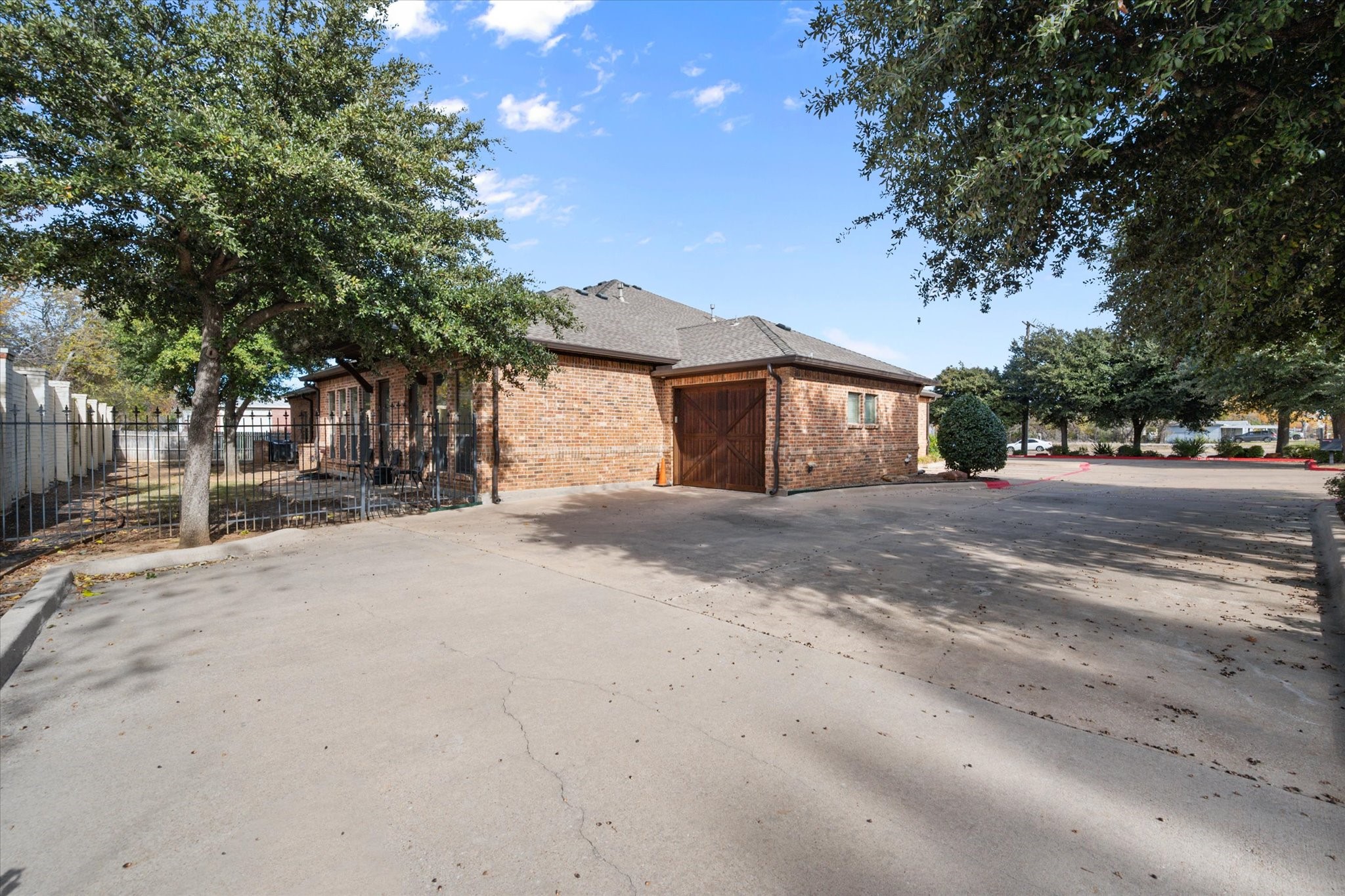 210 S Walnut Creek Drive 100