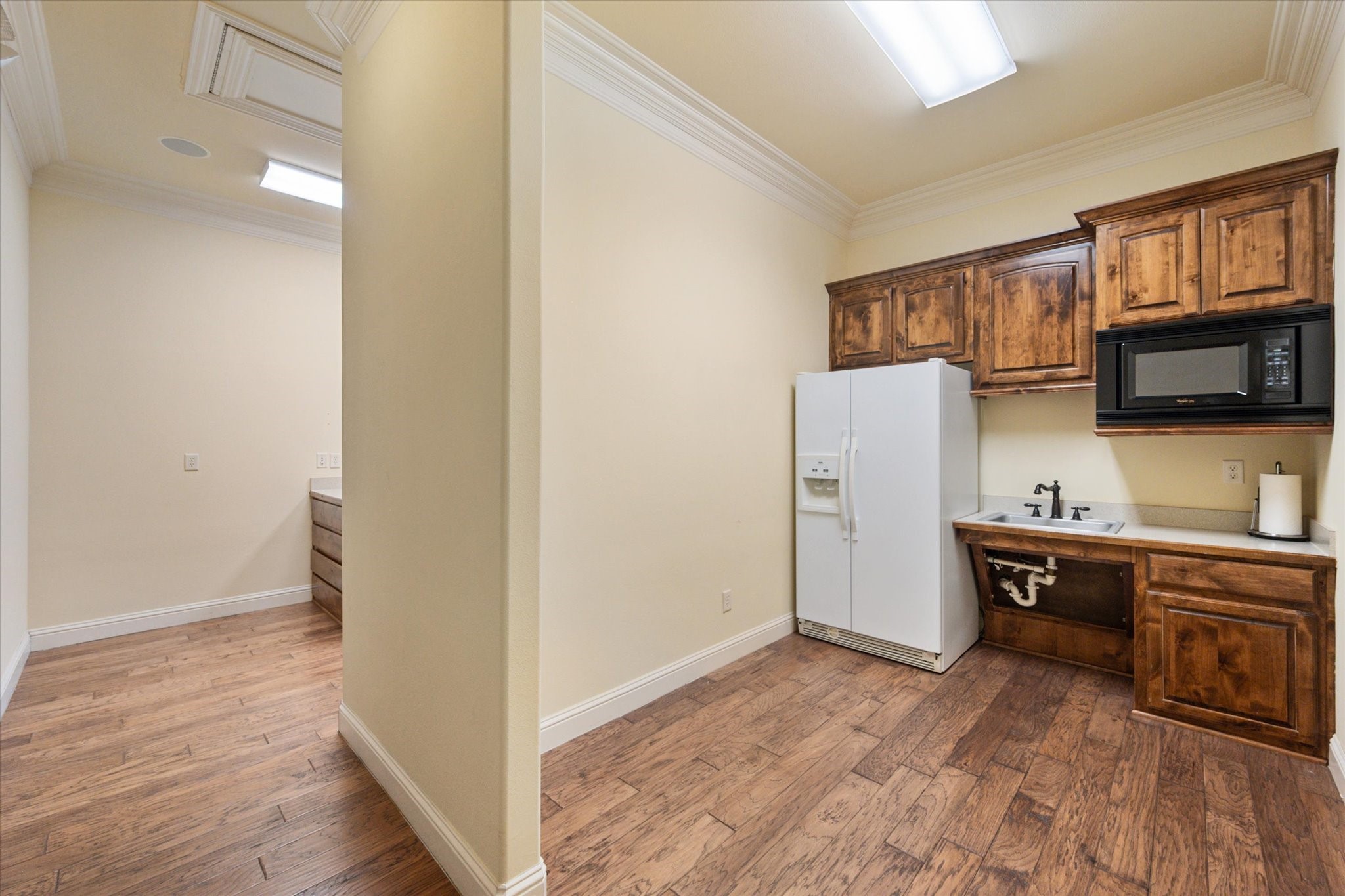 210 S Walnut Creek Drive 100