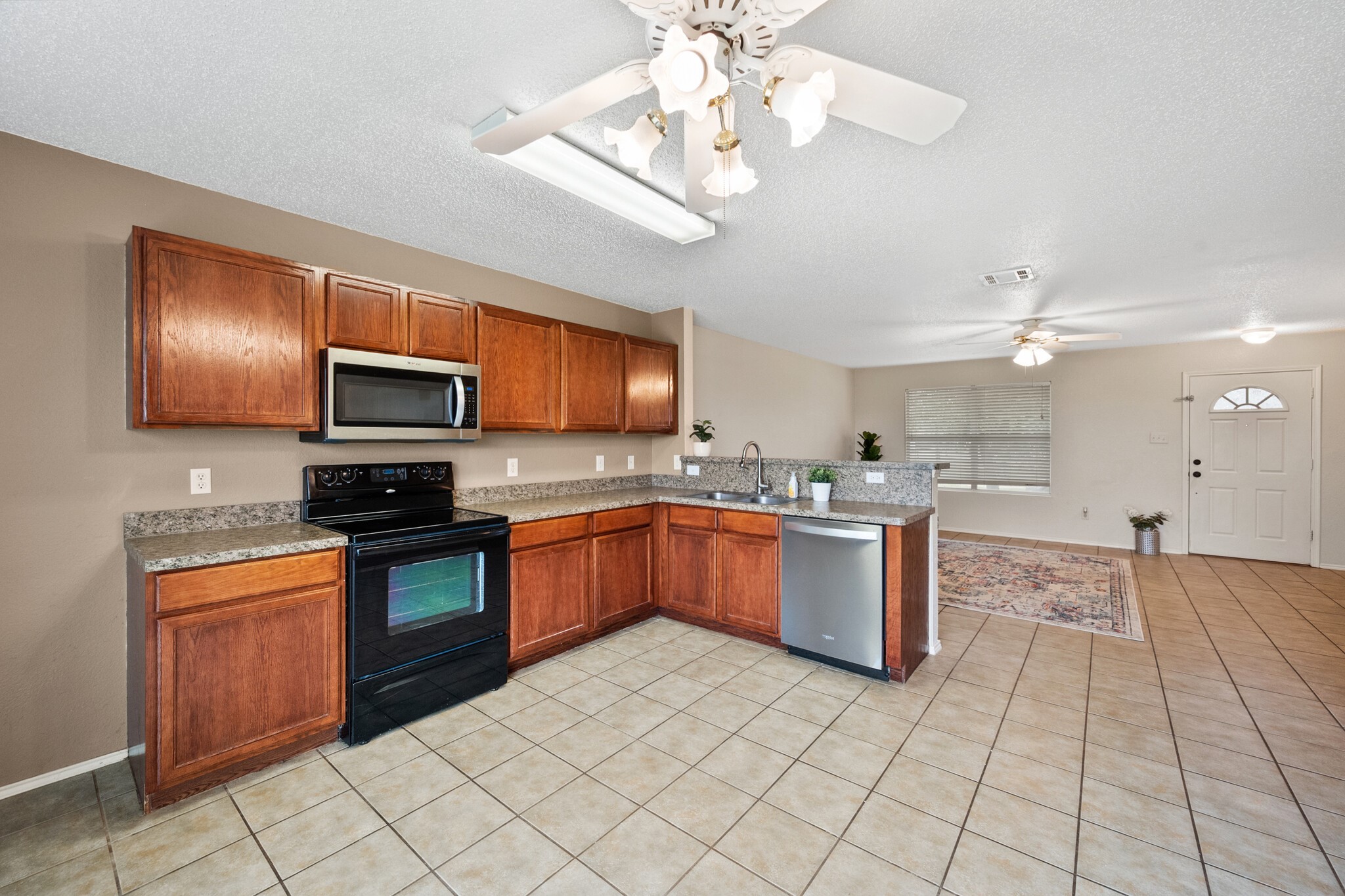 136 Lone Star Avenue