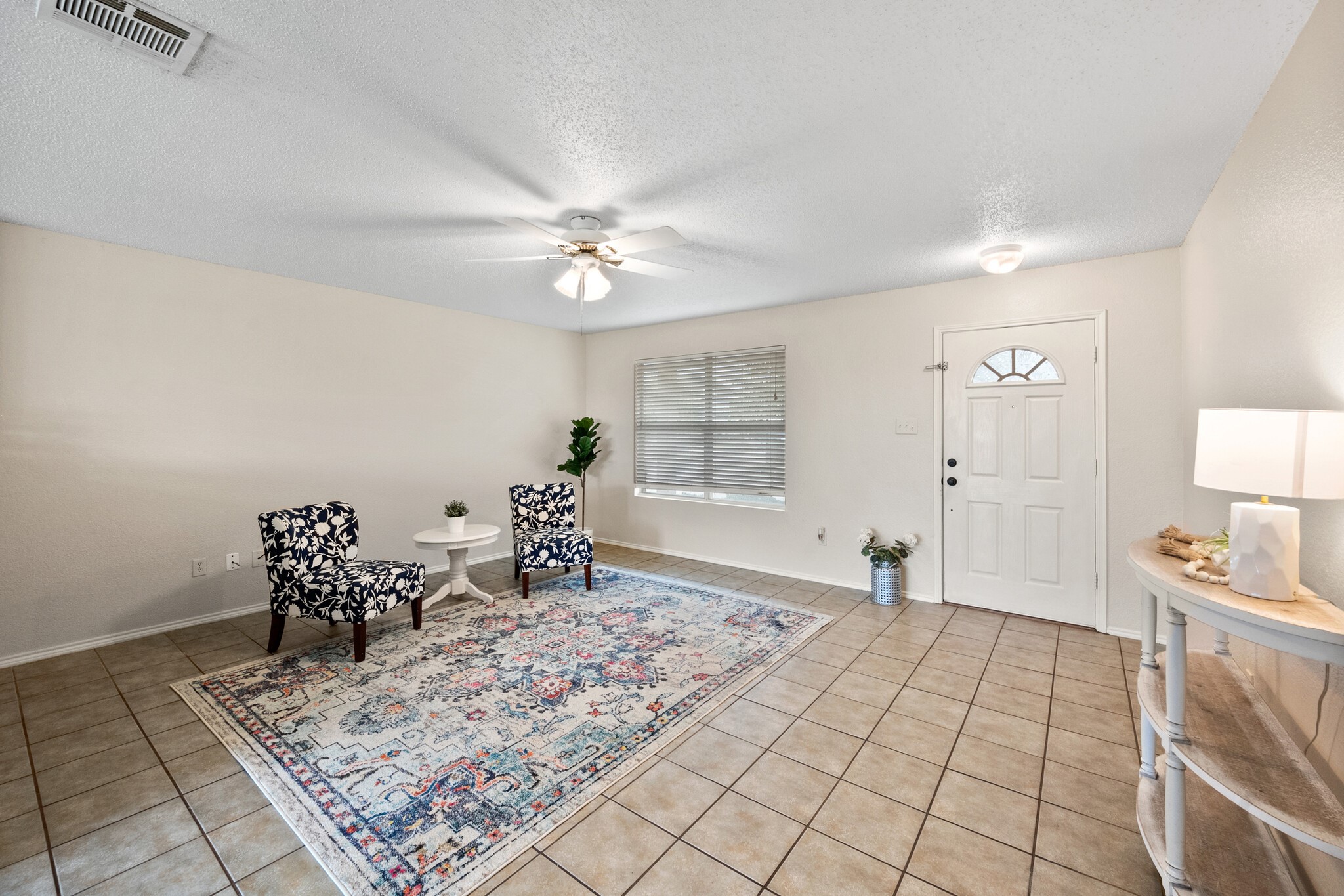 136 Lone Star Avenue