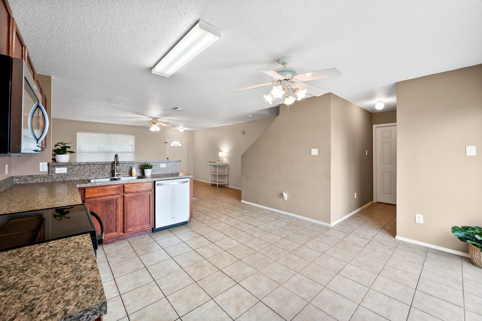 136 Lone Star Avenue