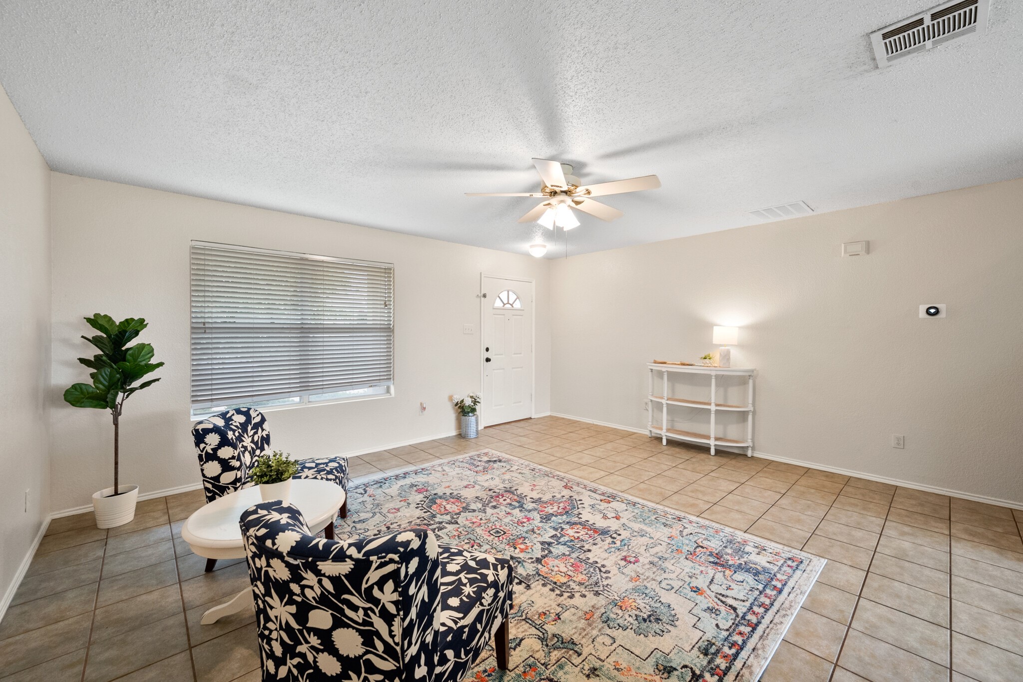 136 Lone Star Avenue