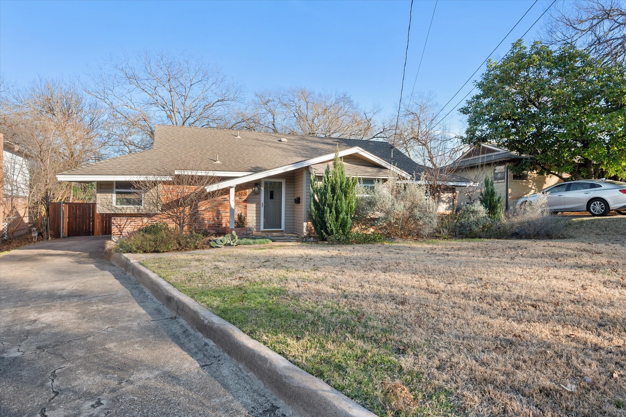 2316 Southwood Drive