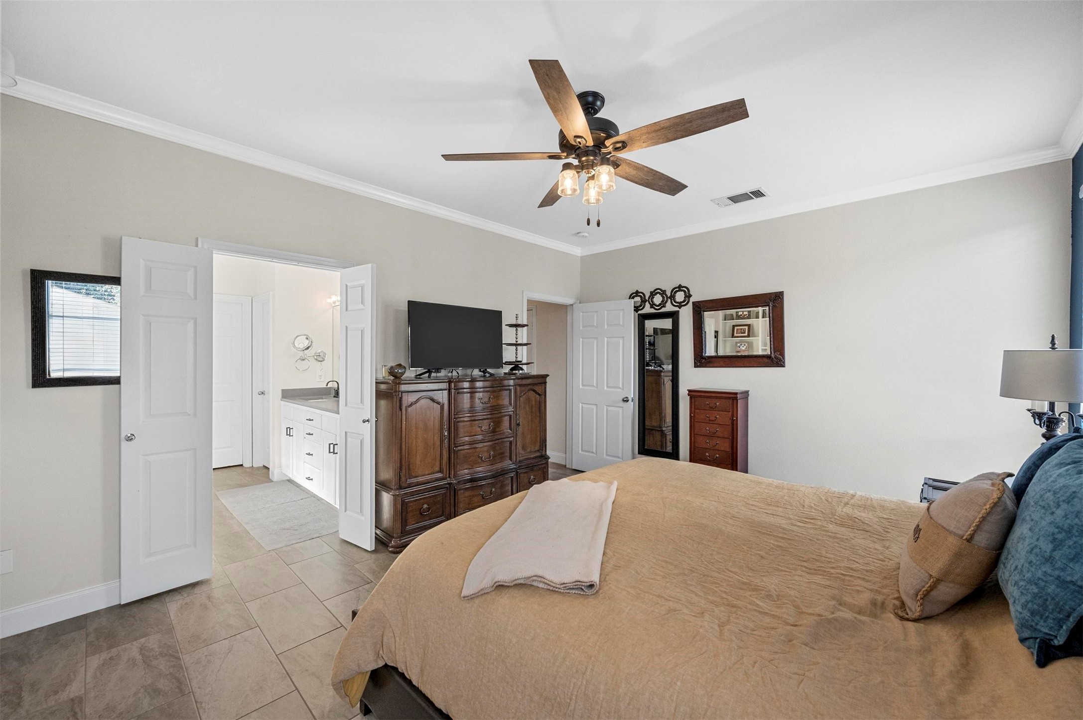19 Brook Arbor Court