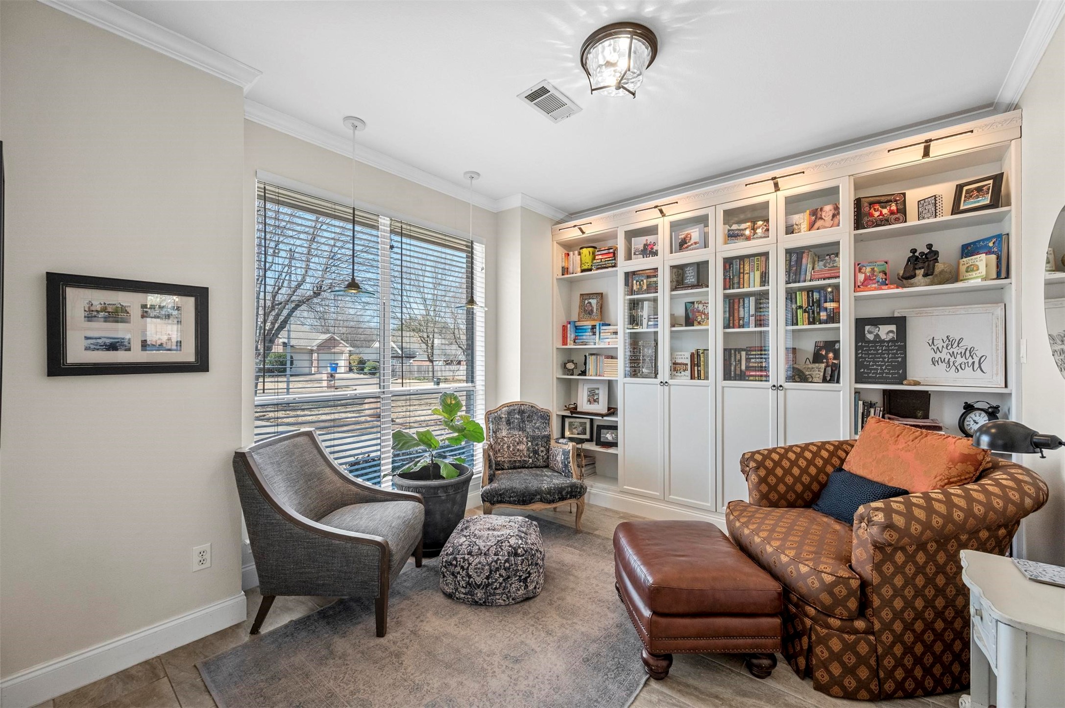 19 Brook Arbor Court