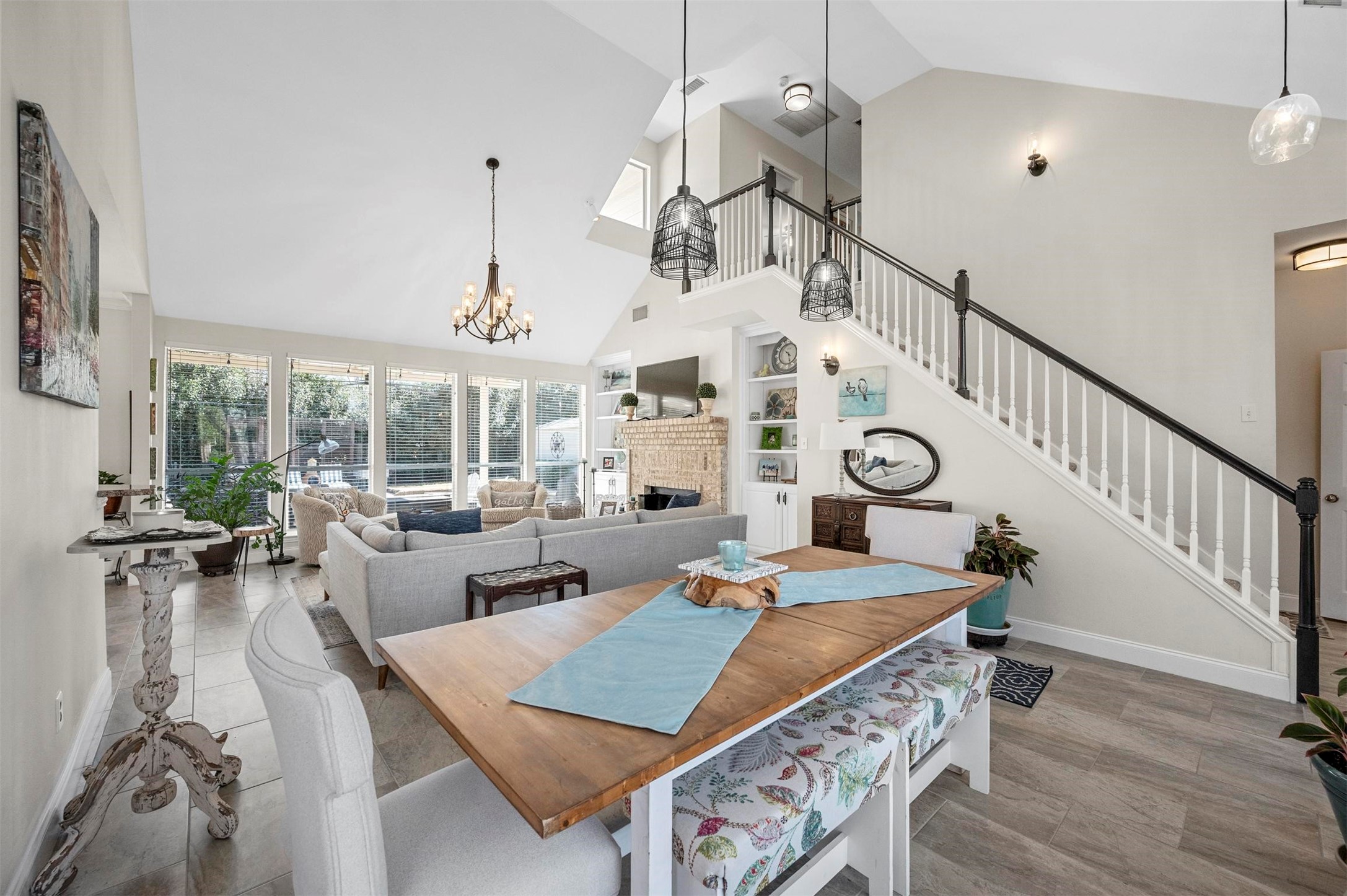 19 Brook Arbor Court