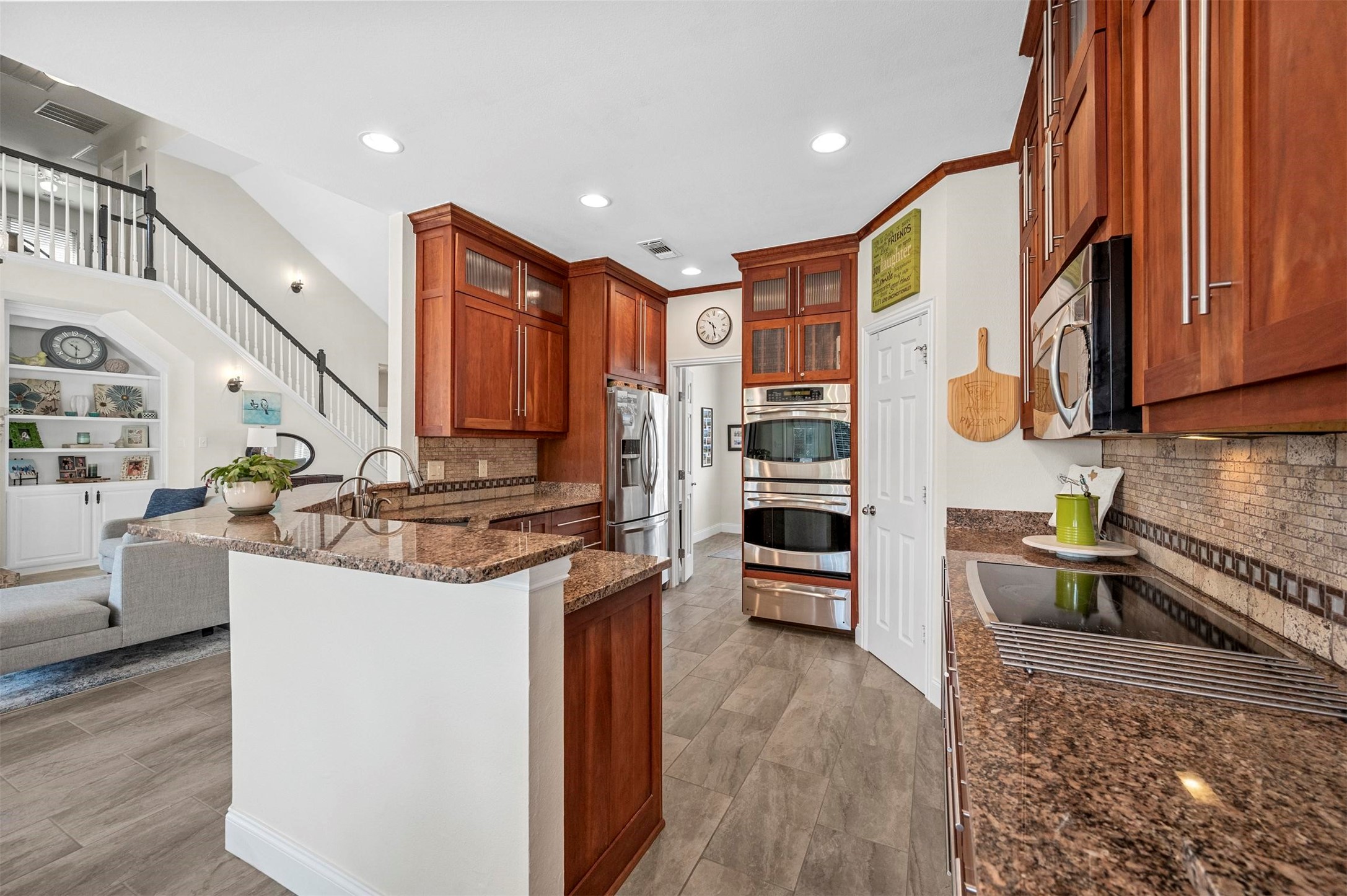 19 Brook Arbor Court
