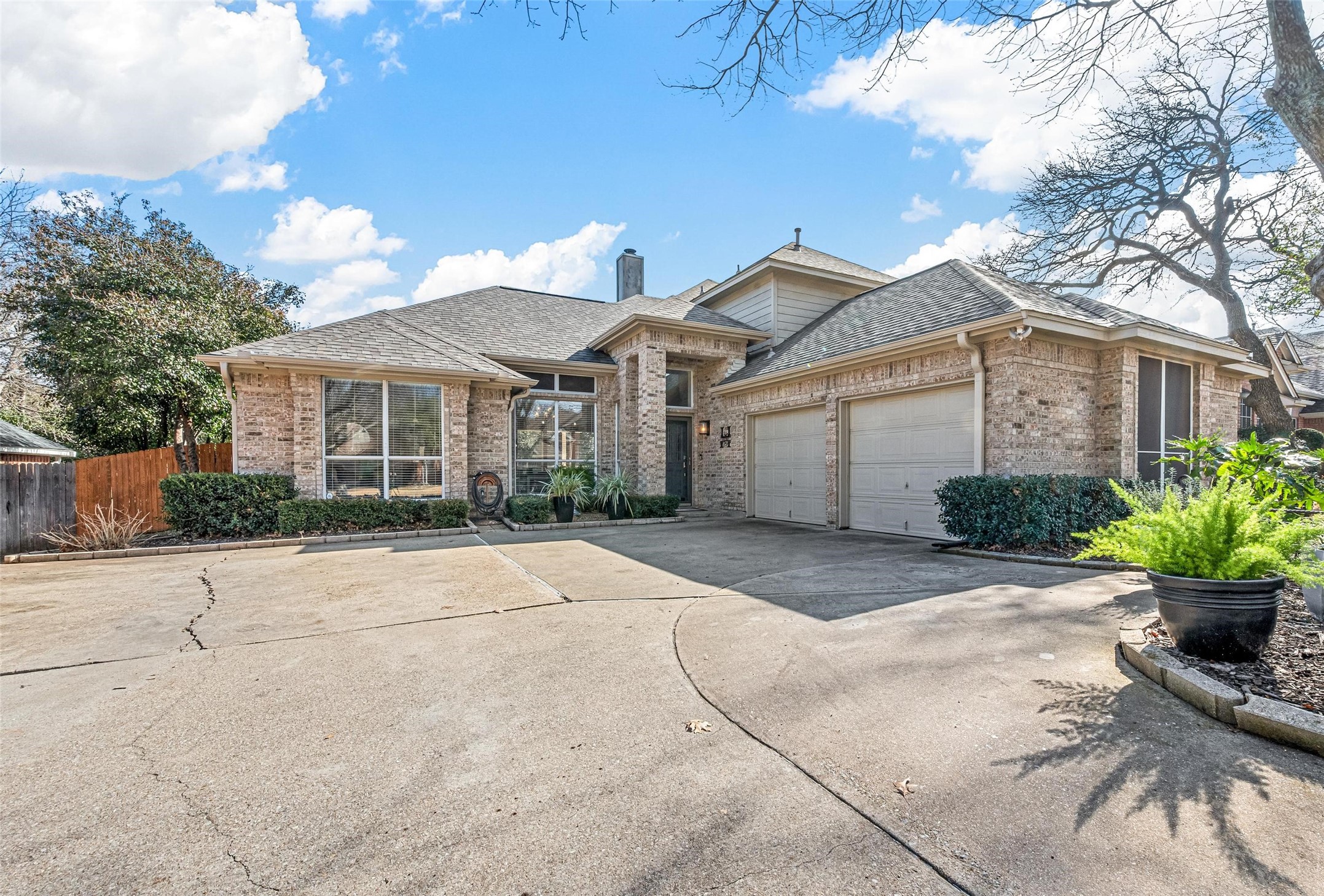 19 Brook Arbor Court