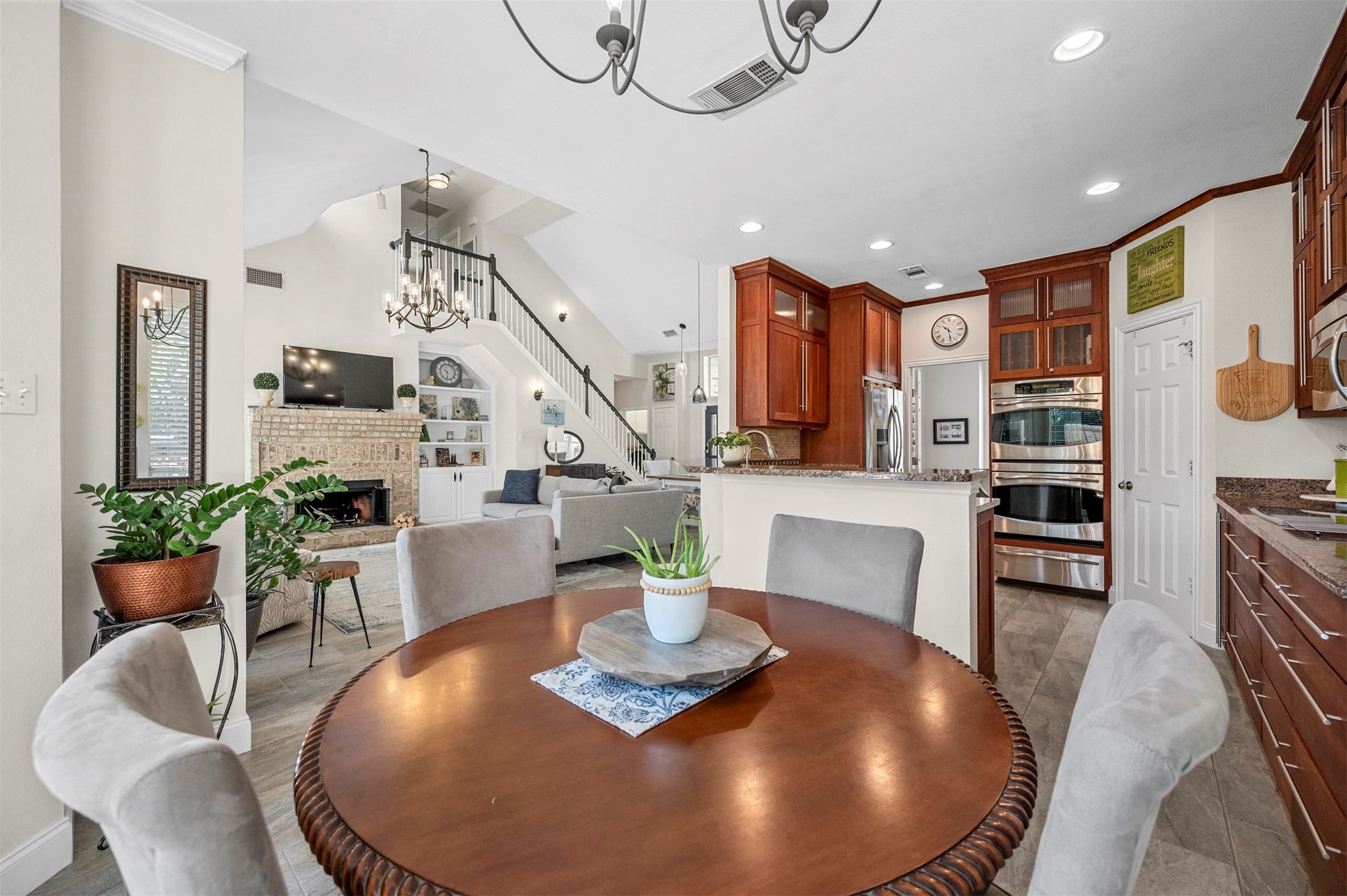 19 Brook Arbor Court