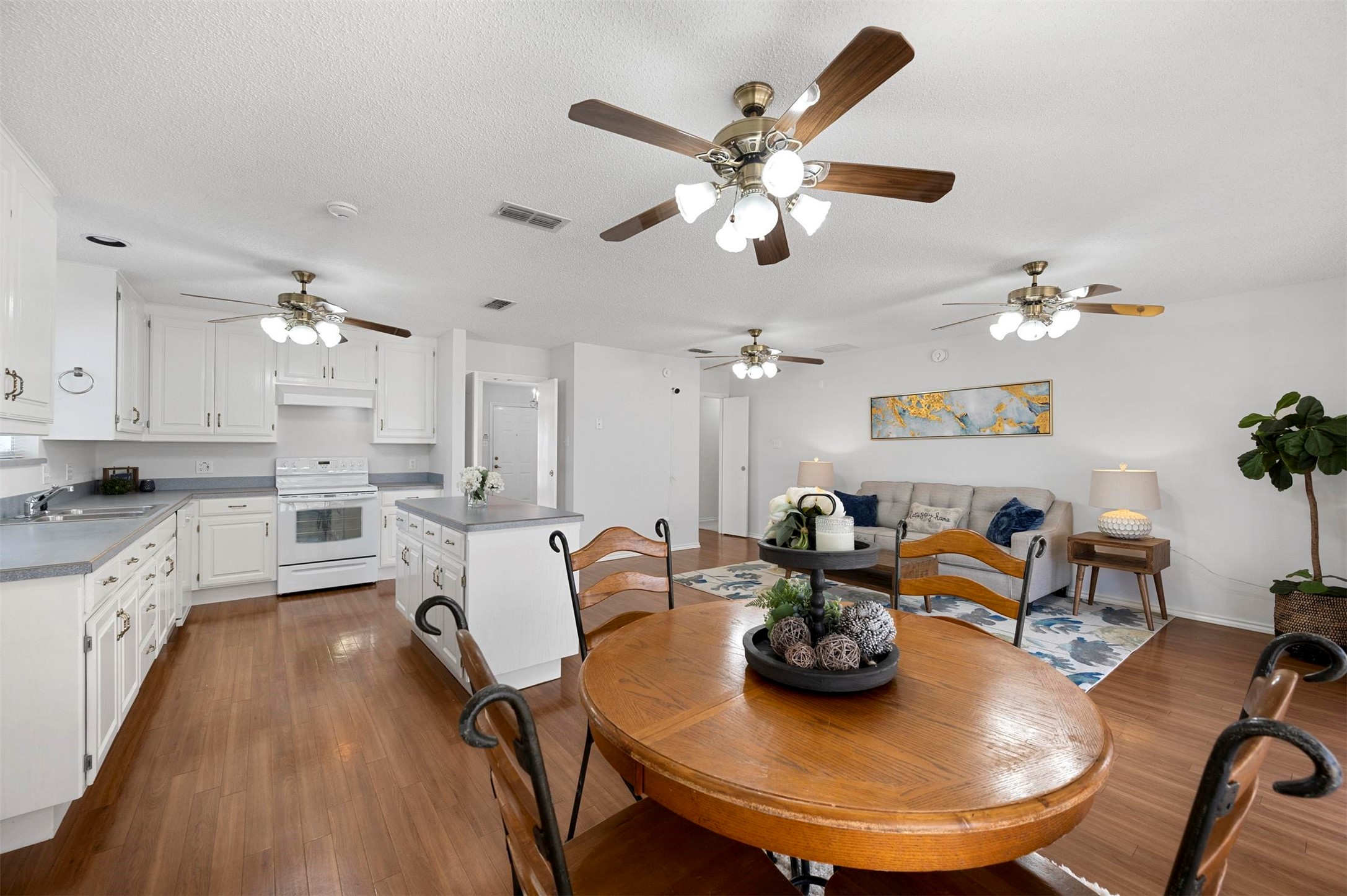 805 Water View Drive