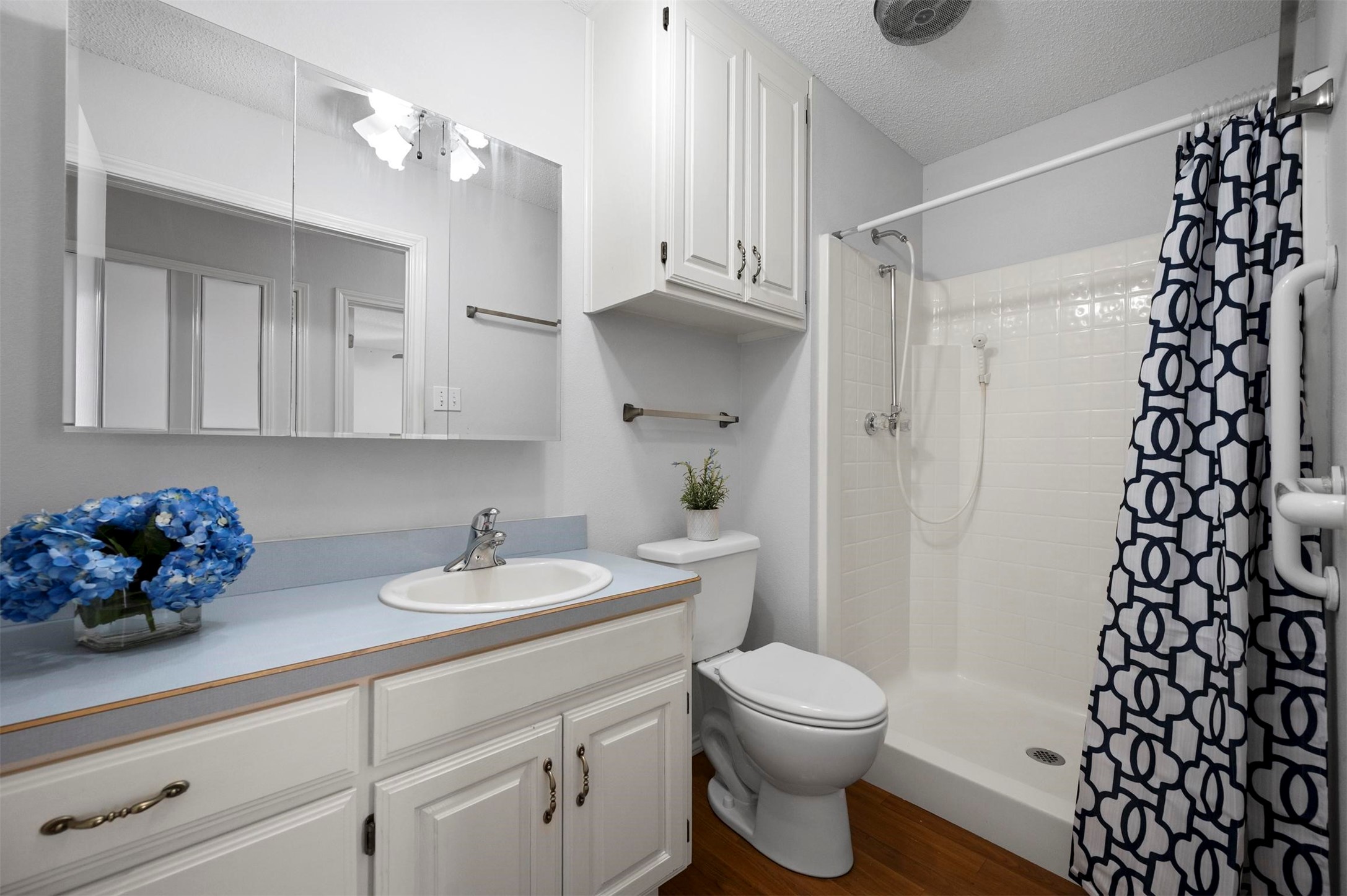 805 Water View Drive