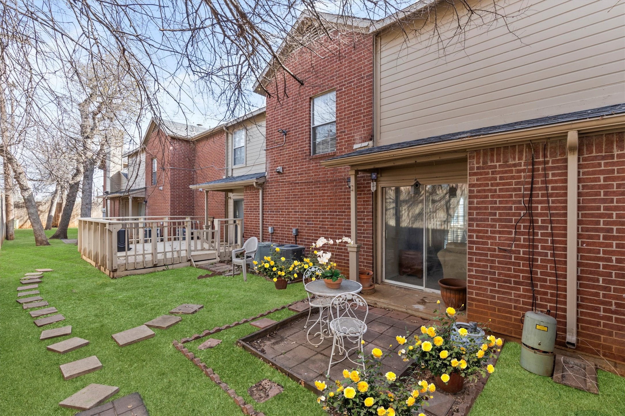 1414 Meadowood Village Drive