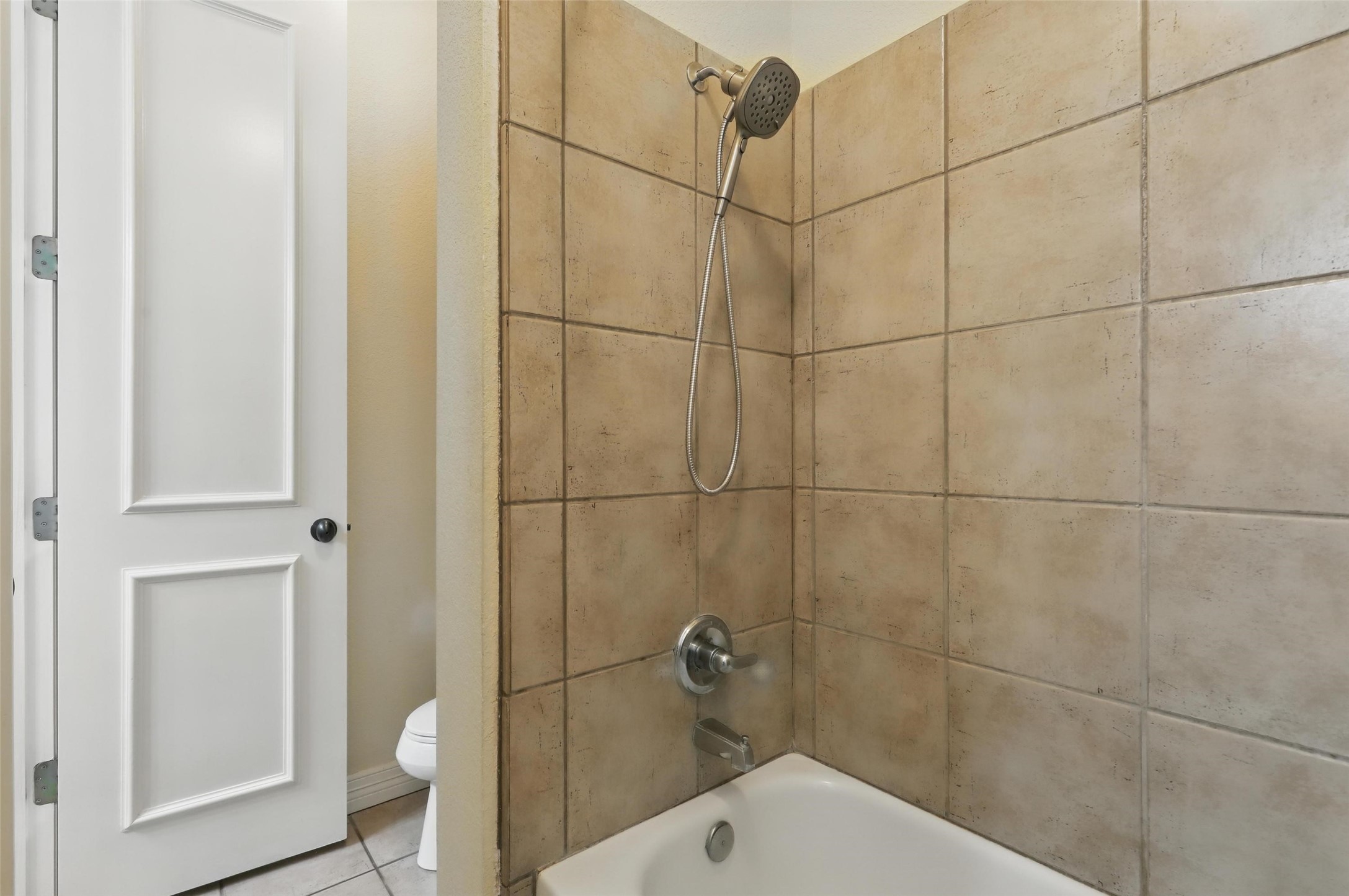 7509 Wooded Acres Trail
