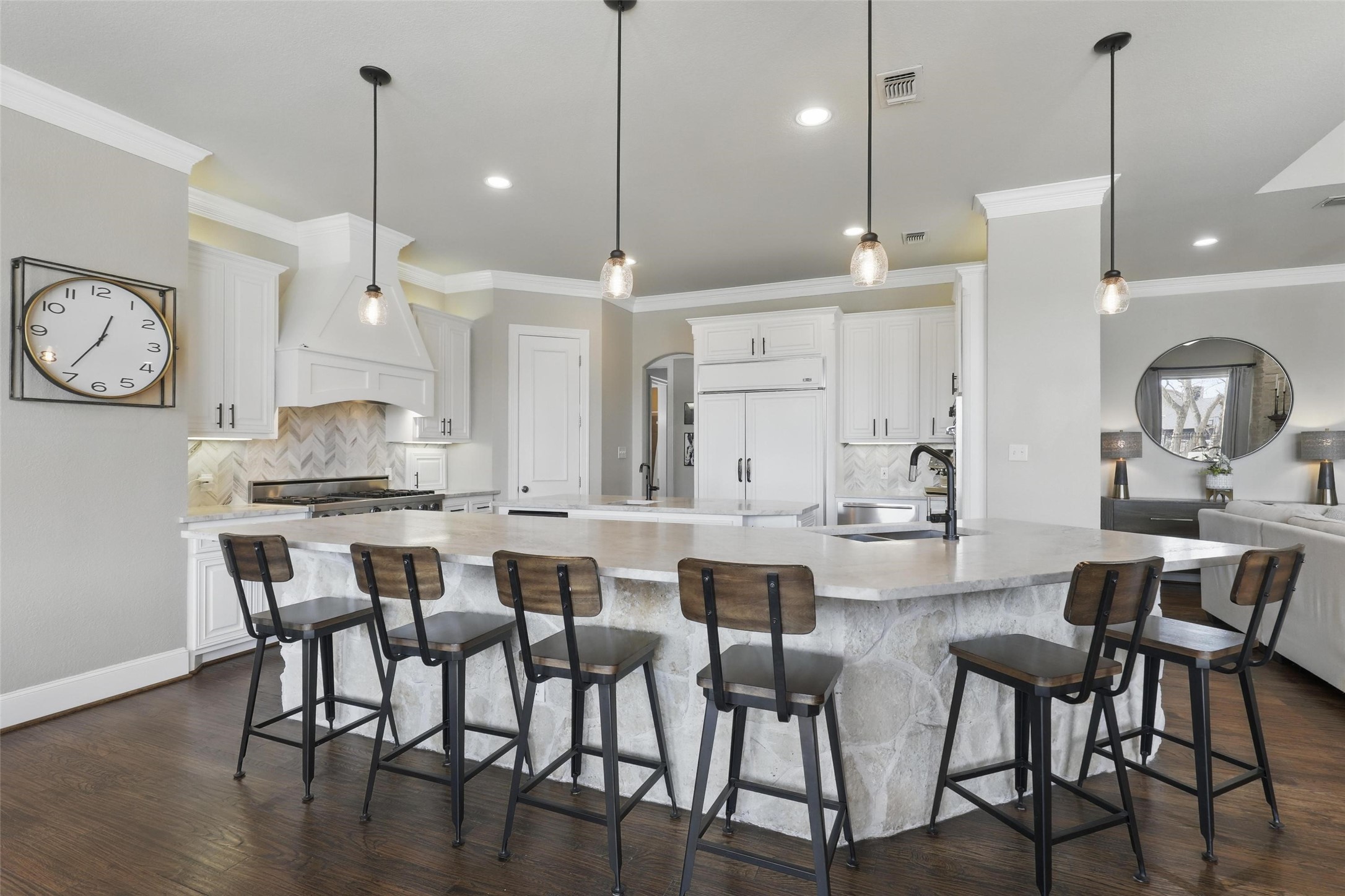 7509 Wooded Acres Trail