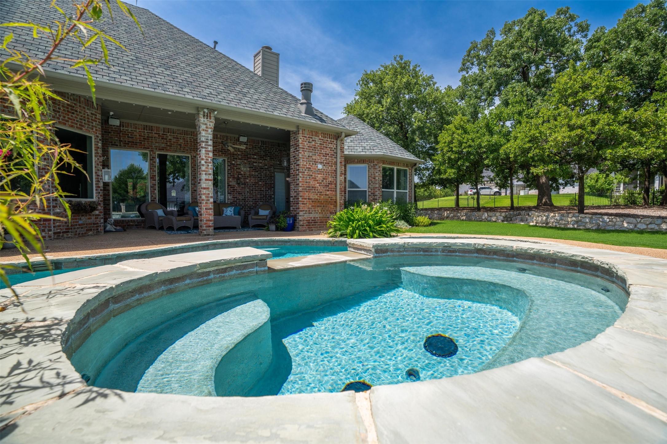 7509 Wooded Acres Trail