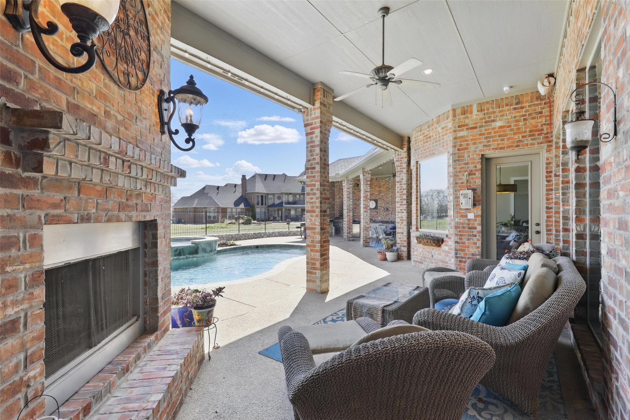 7509 Wooded Acres Trail