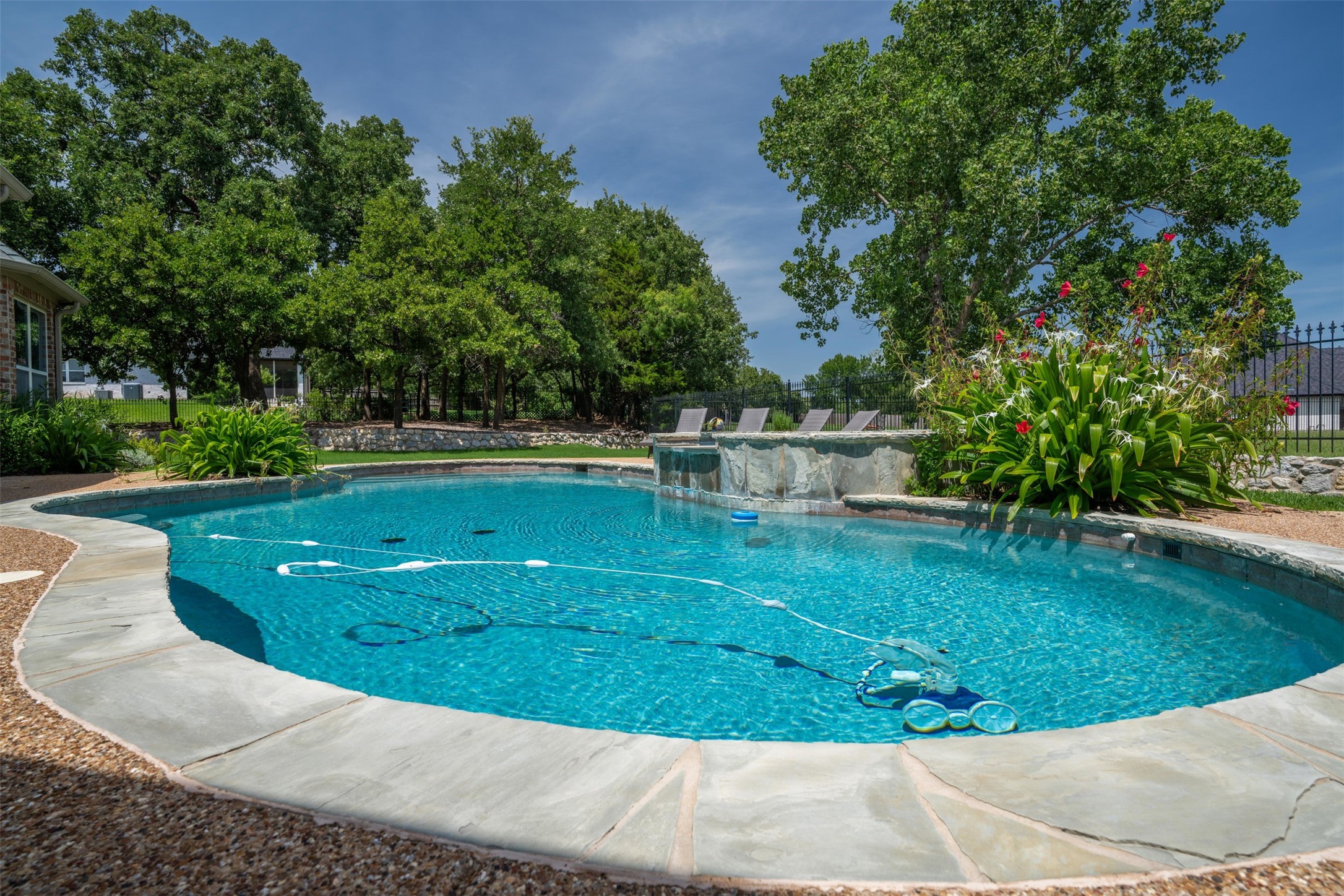 7509 Wooded Acres Trail