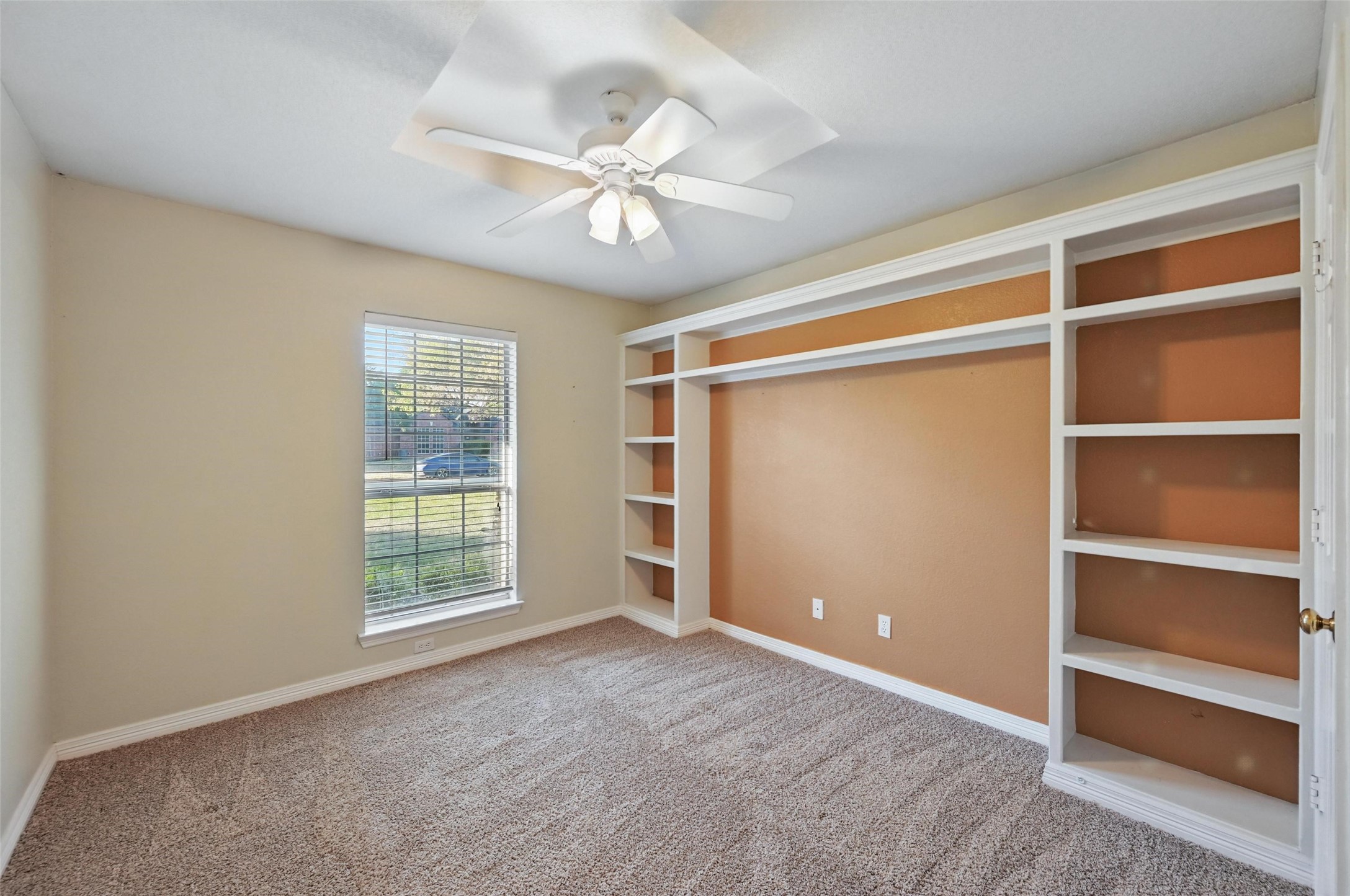 3 Treewood Court