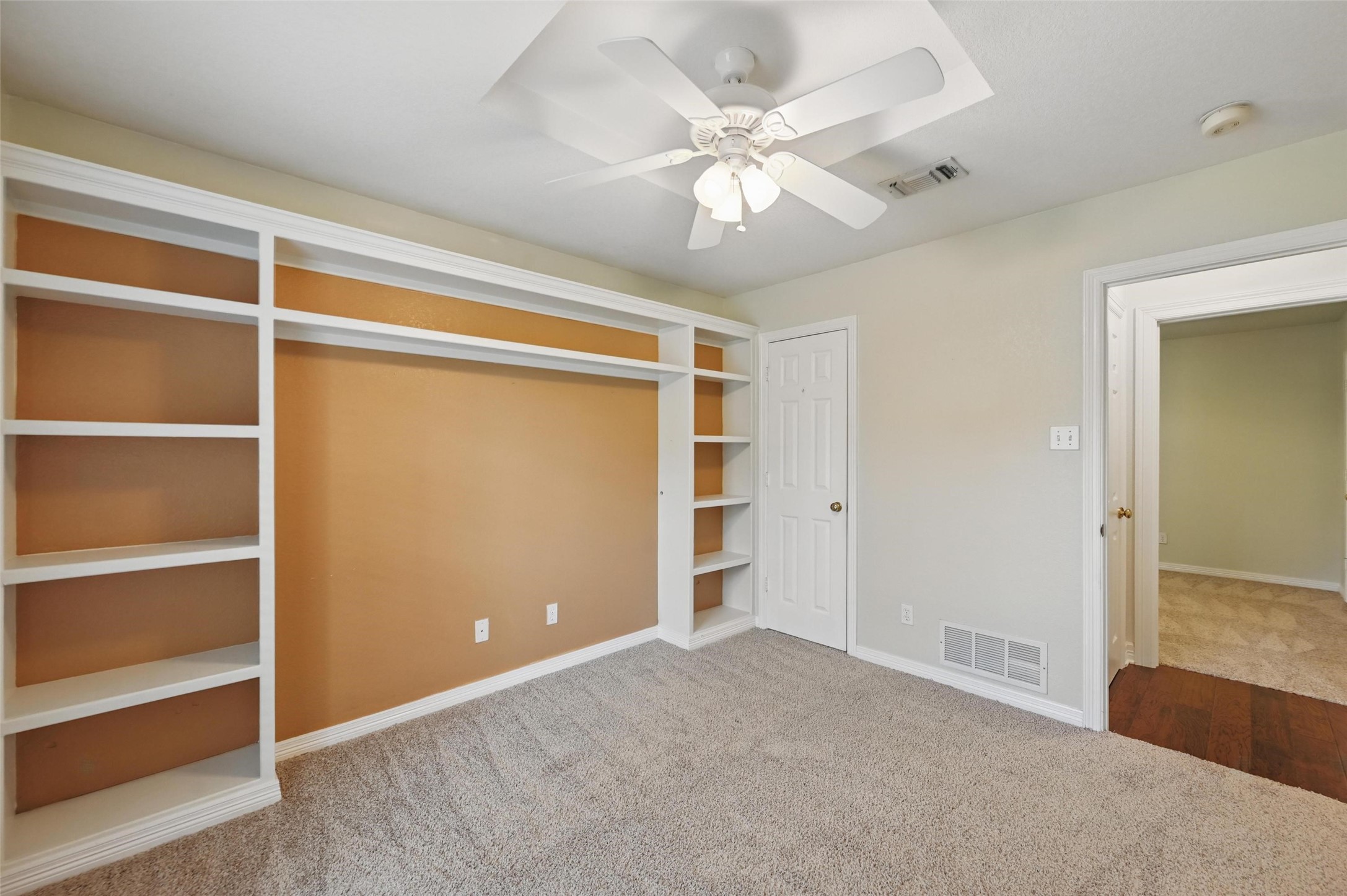 3 Treewood Court