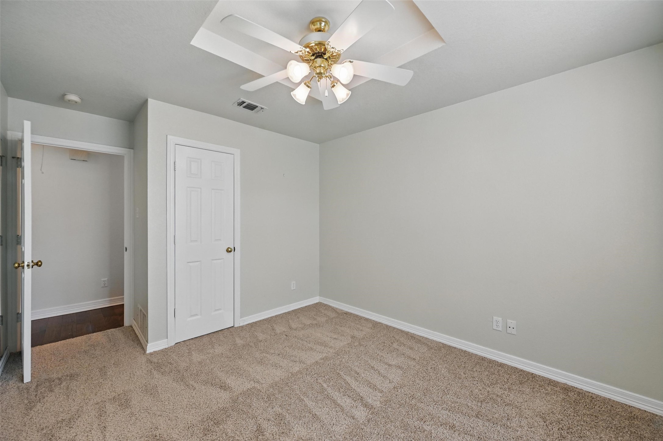 3 Treewood Court