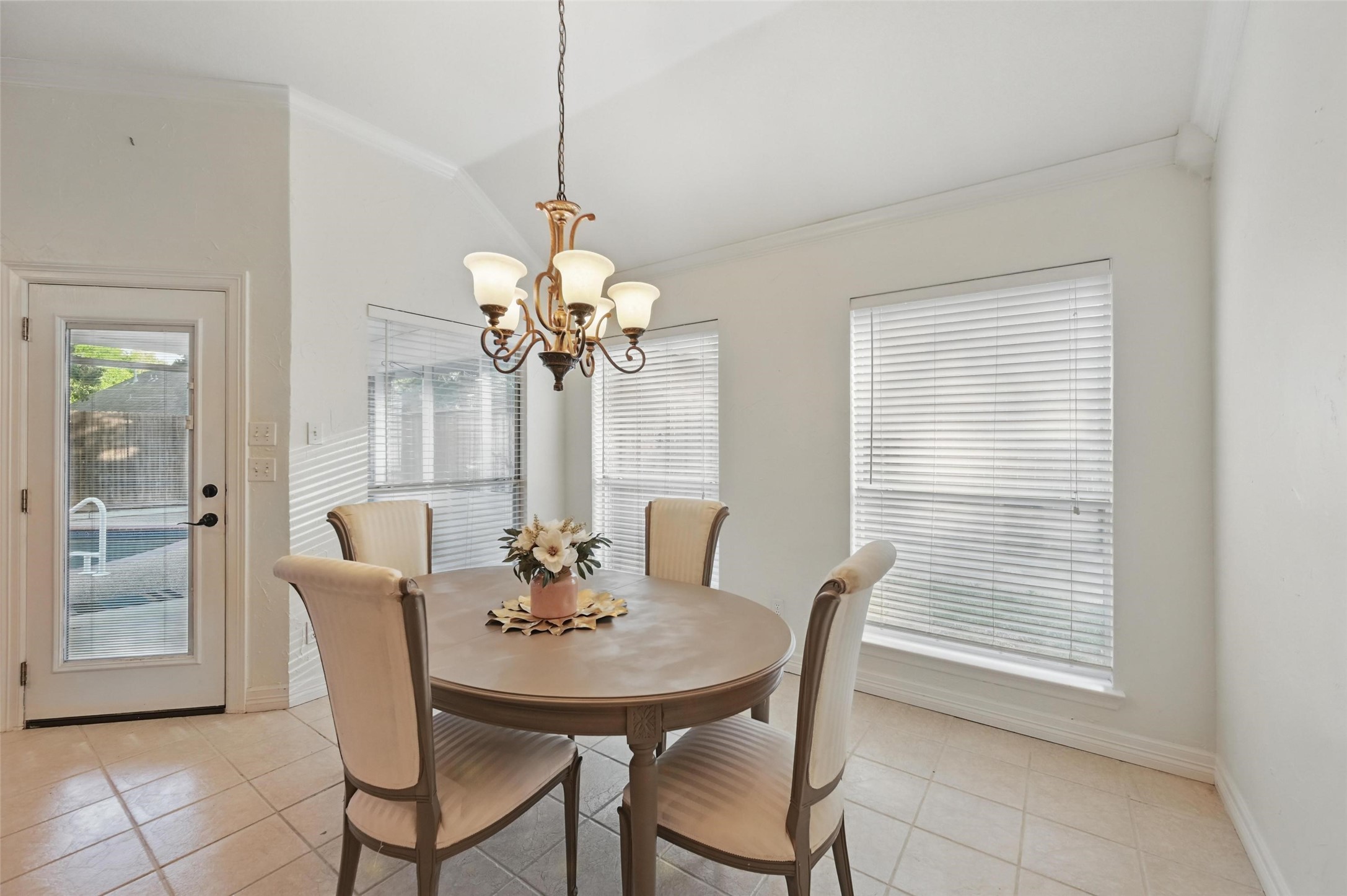 3 Treewood Court
