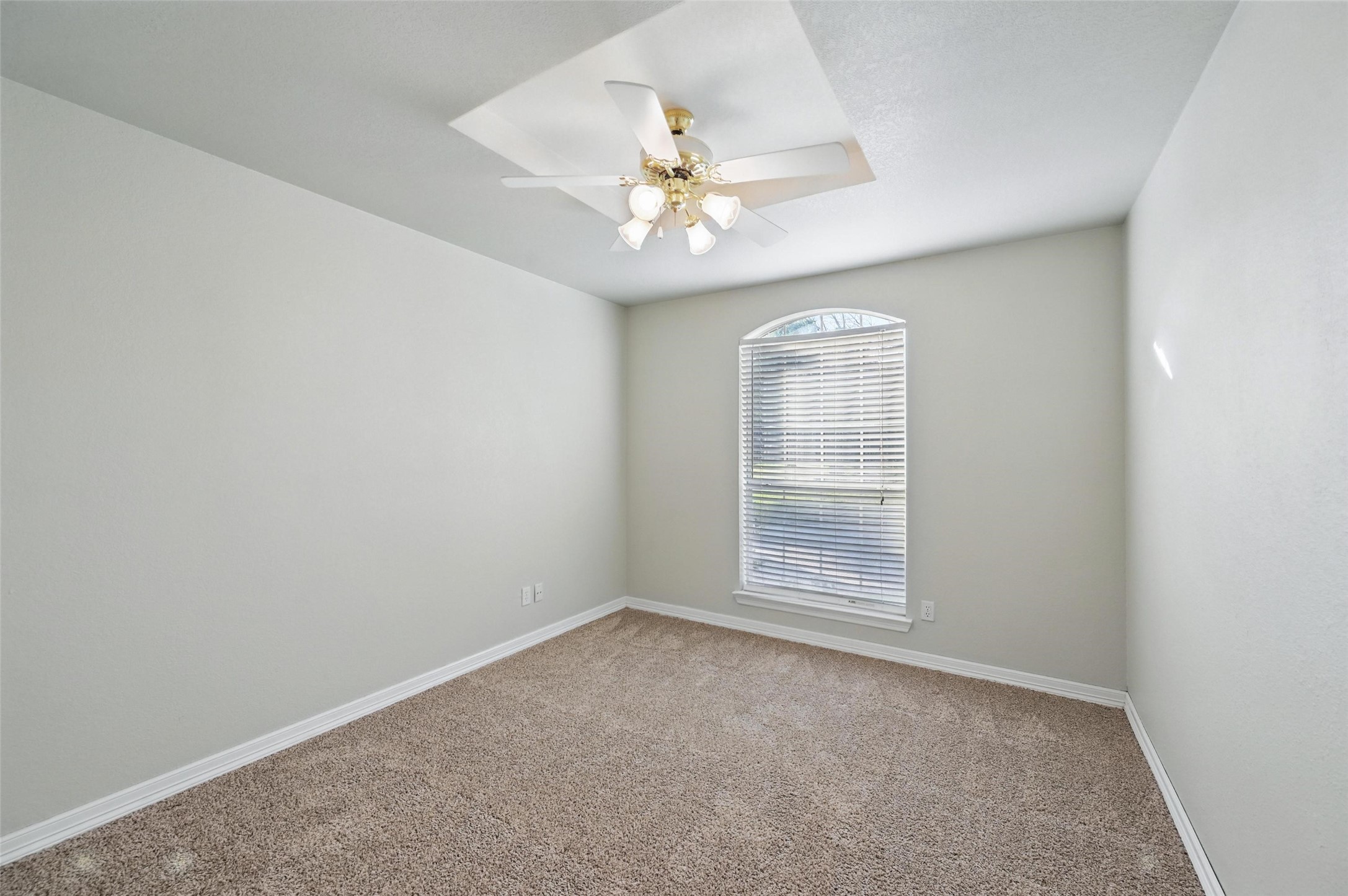 3 Treewood Court