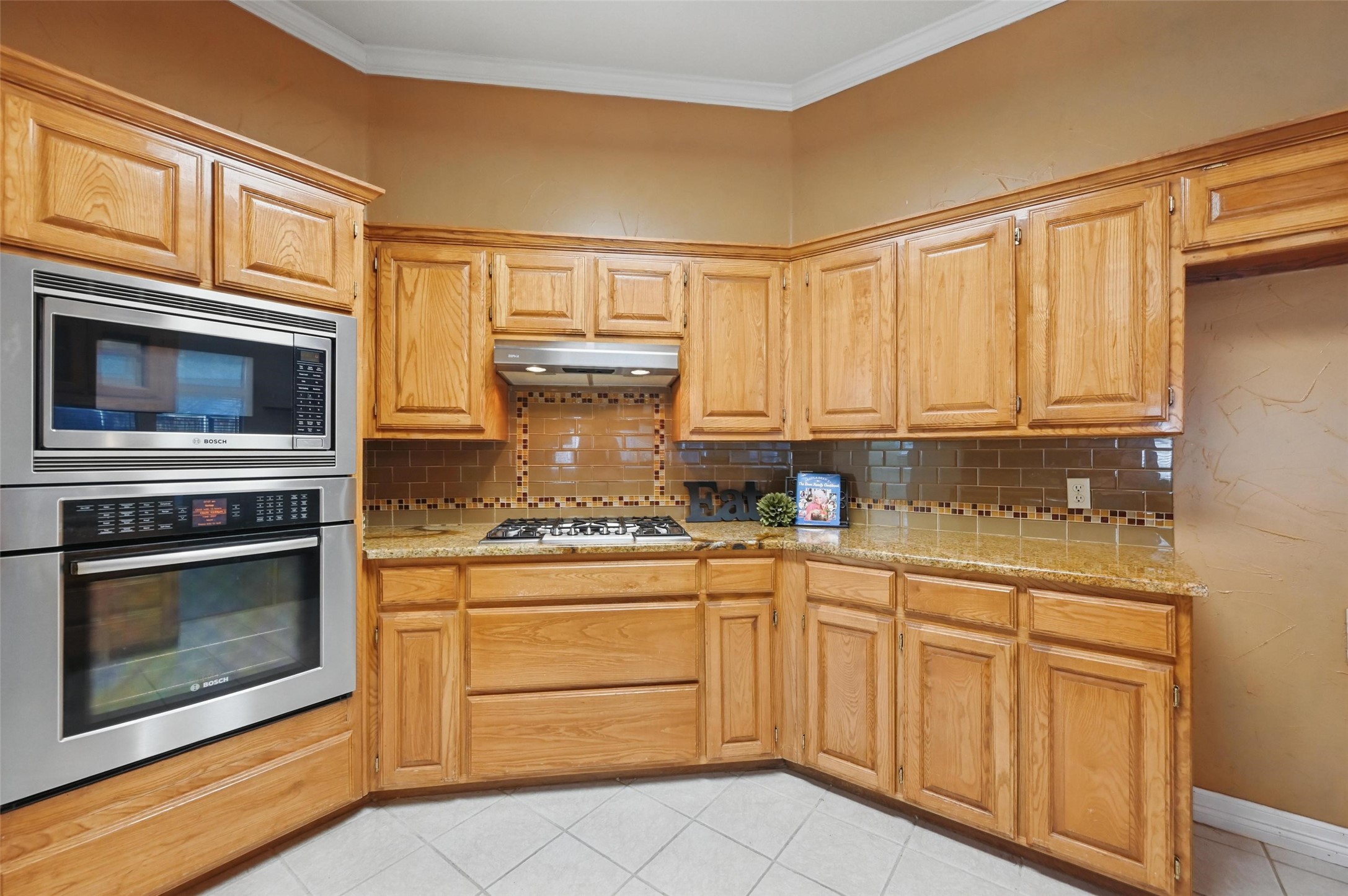 3 Treewood Court